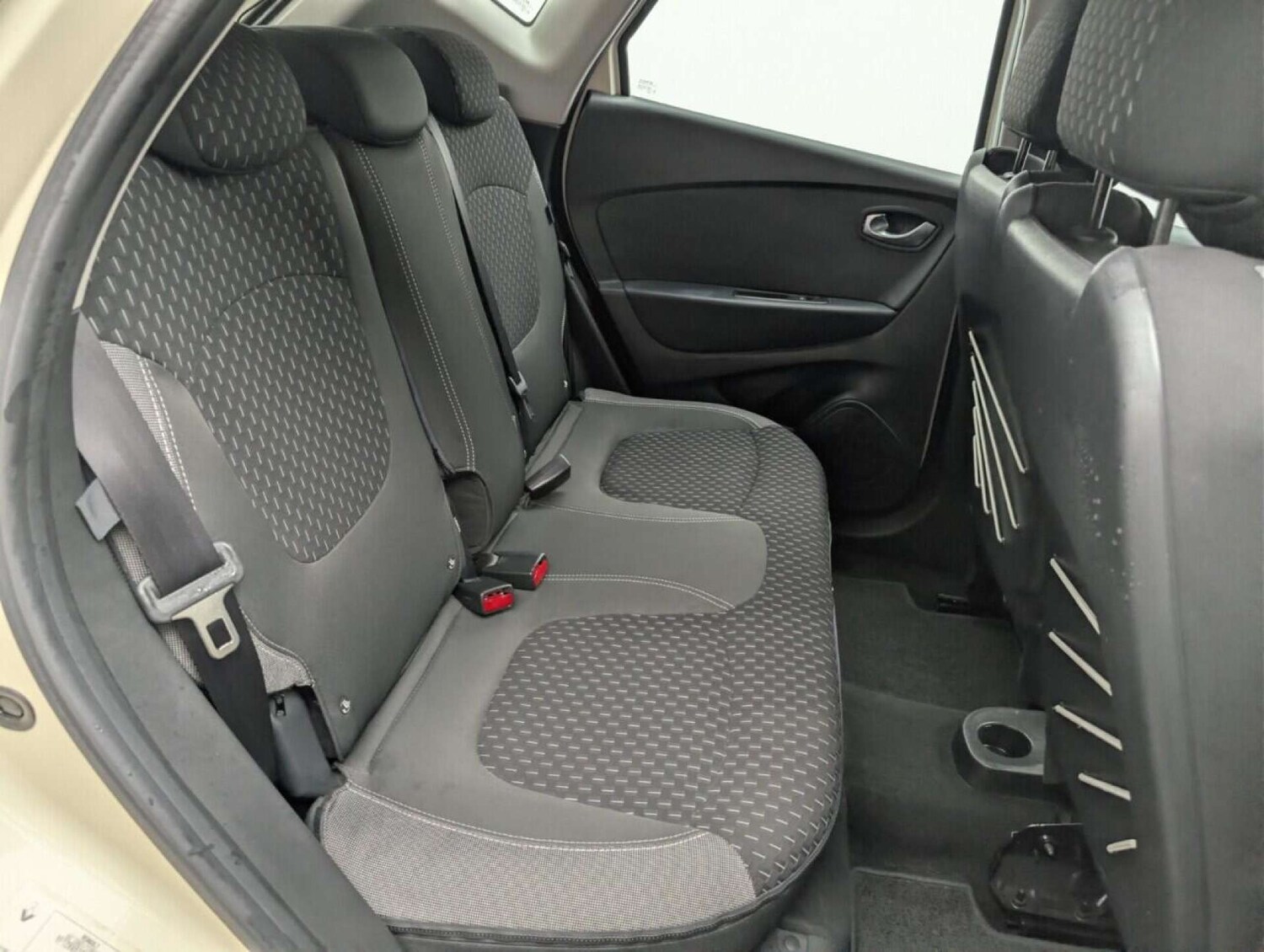 Used Renault Captur 2017 for sale - 77714167: Photo 23