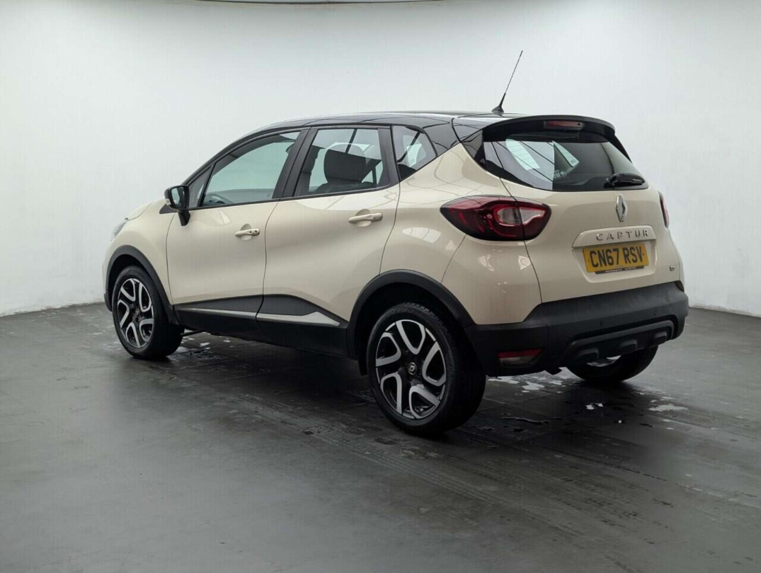 Used Renault Captur 2017 for sale - 77714167: Photo 6