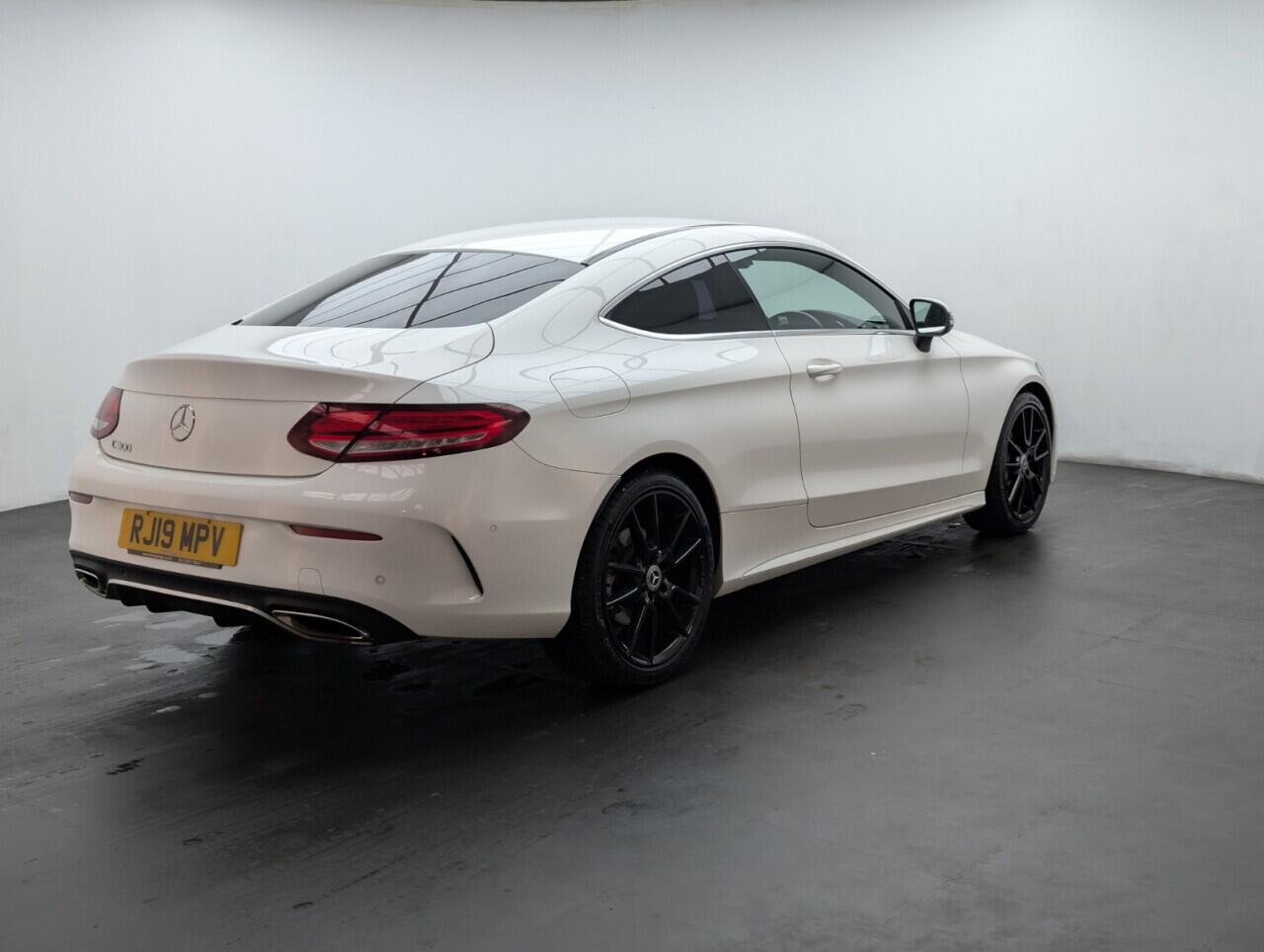 Used Mercedes-Benz C Class 2019 for sale - 76423725: Photo 8