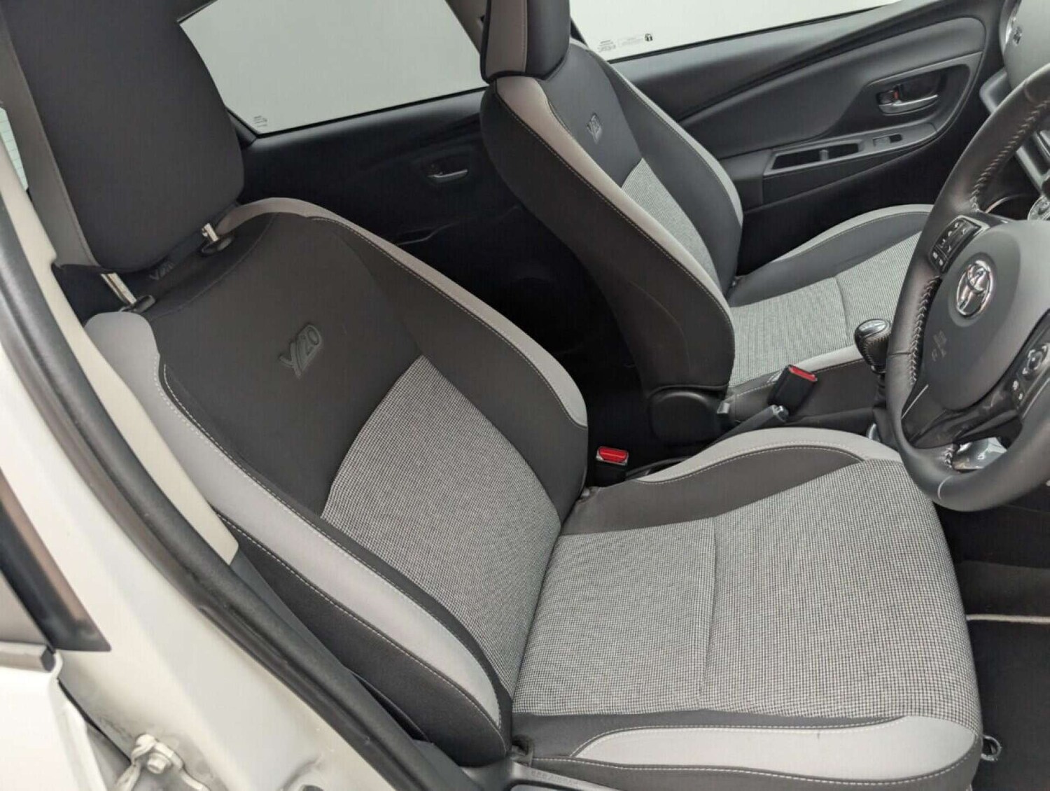 Used Toyota Yaris 2019 for sale - 77713404: Photo 12