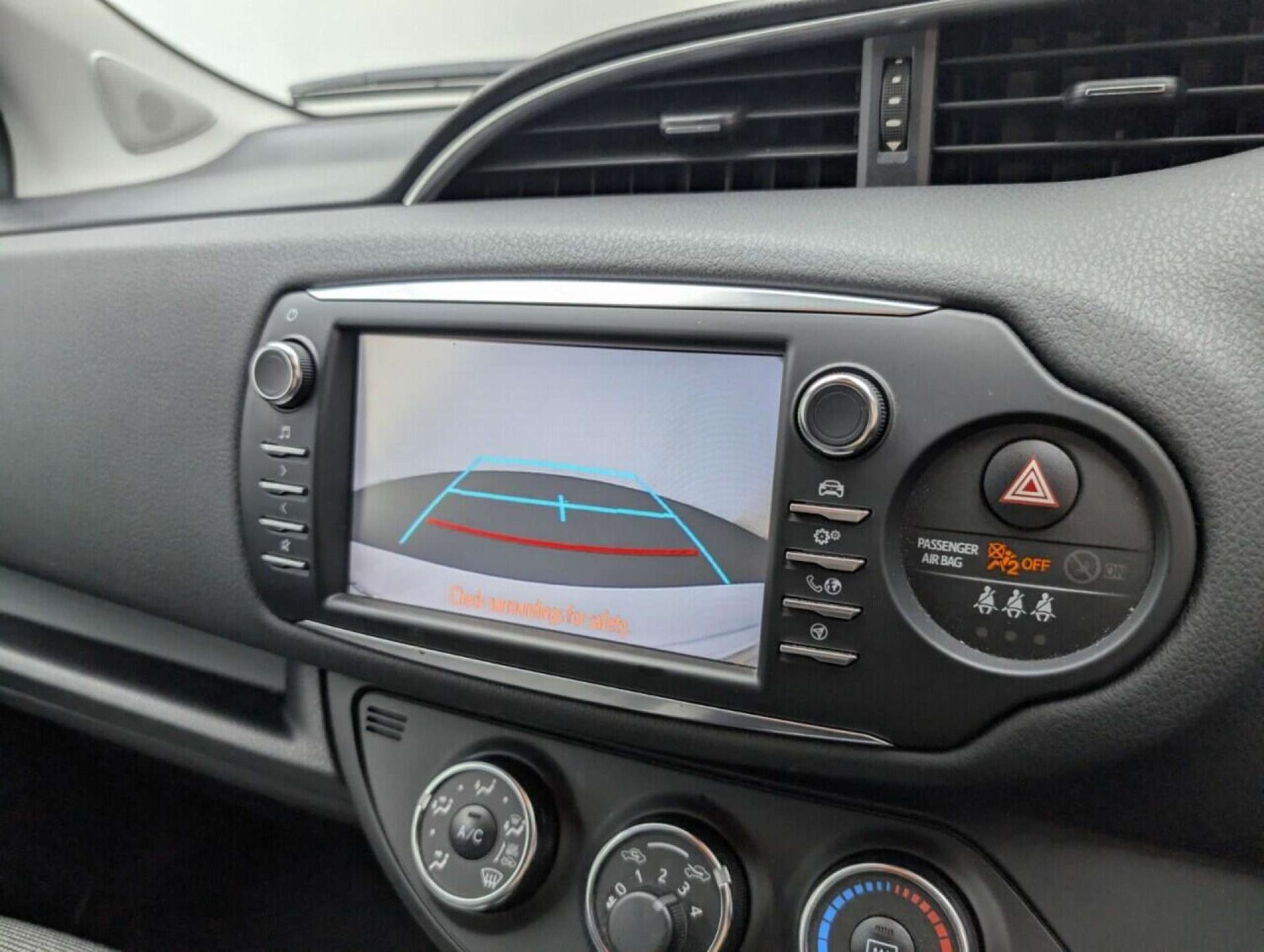 Used Toyota Yaris 2019 for sale - 77713404: Photo 14