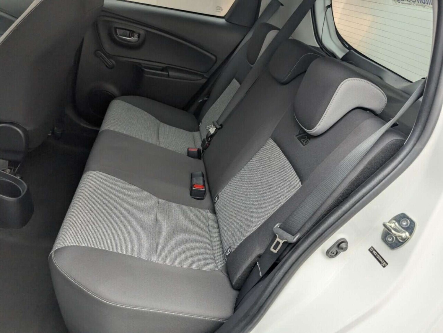 Used Toyota Yaris 2019 for sale - 77713404: Photo 26