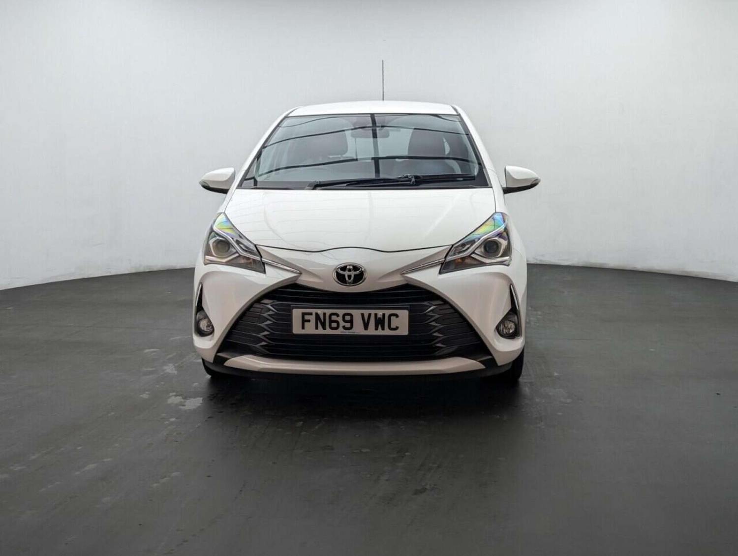 Used Toyota Yaris 2019 for sale - 77713404: Photo 3