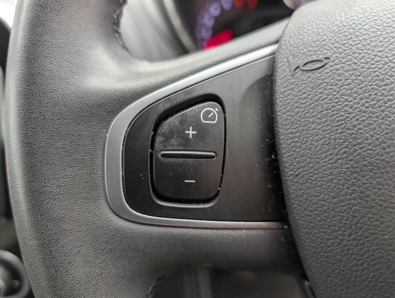 Used Renault Captur 2019 for sale - 77425489: Photo 19