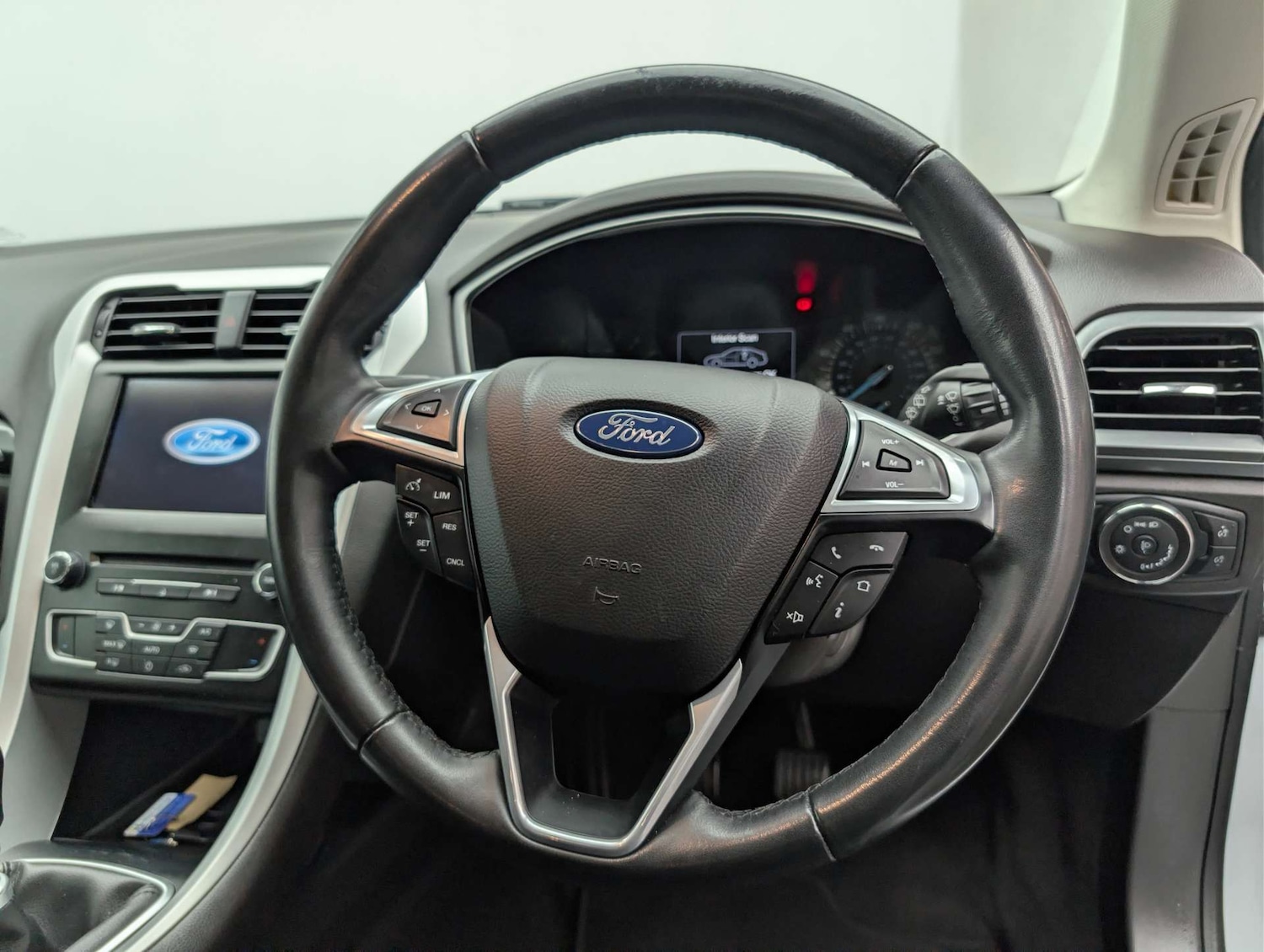 Used Ford Mondeo 2018 for sale - 78131932: Photo 23