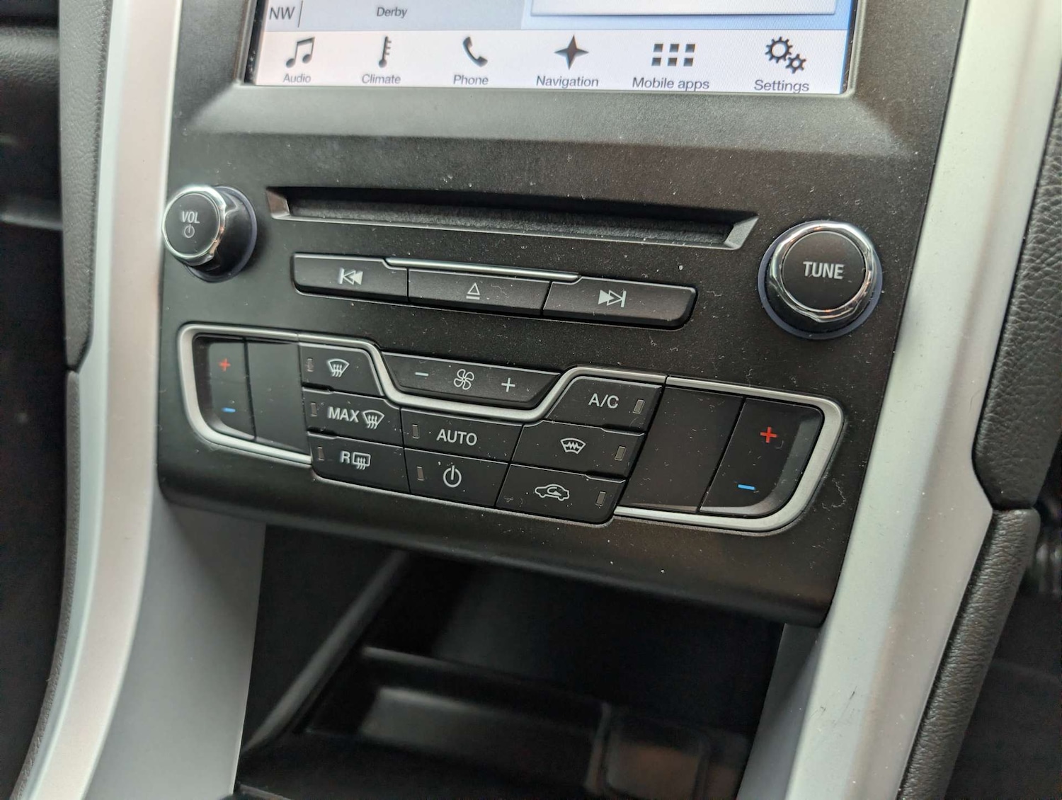 Used Ford Mondeo 2018 for sale - 78131932: Photo 27