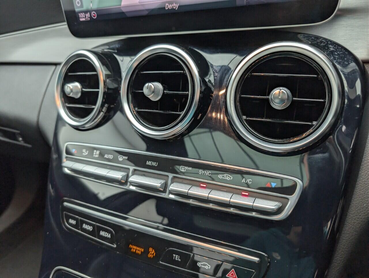 Used Mercedes-Benz C Class 2019 for sale - 76657828: Photo 16