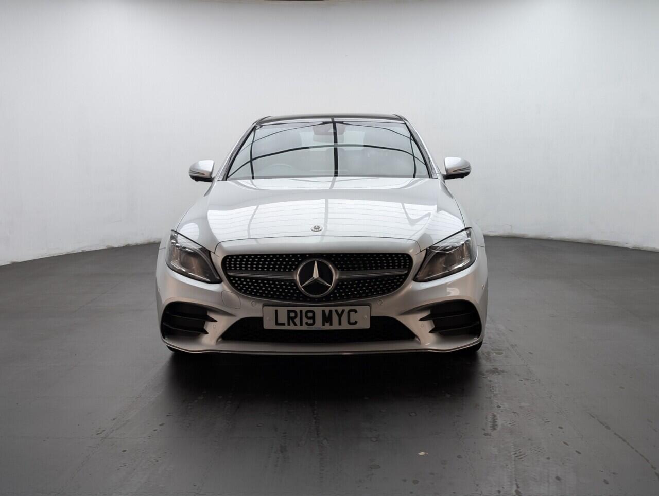 Used Mercedes-Benz C Class 2019 for sale - 76657828: Photo 3