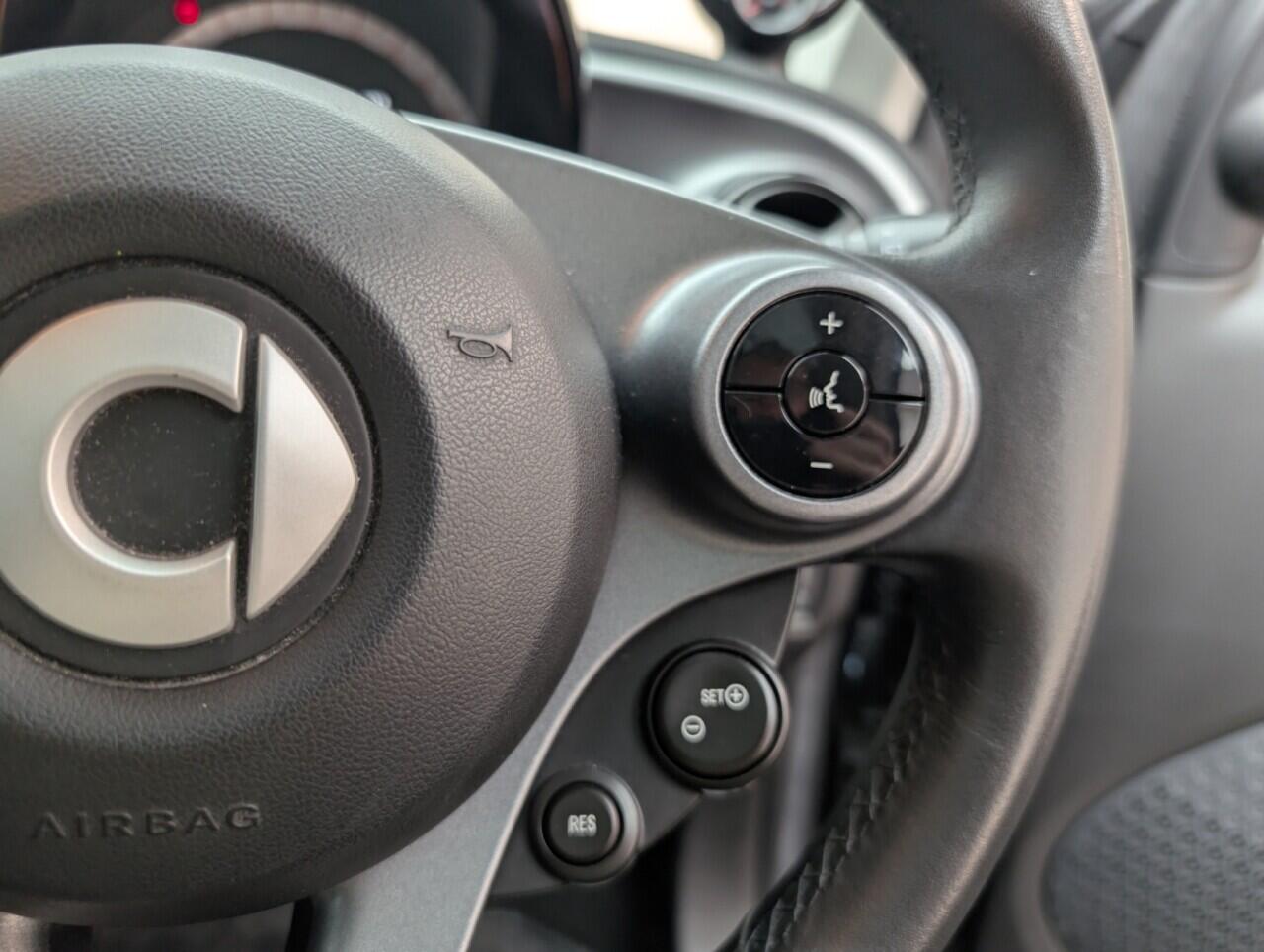 Used smart fortwo 2019 for sale - 76607292: Photo 19