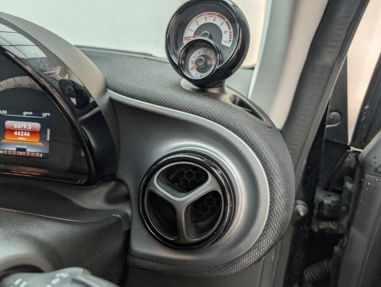 Used smart fortwo 2019 for sale - 76607292: Photo 20