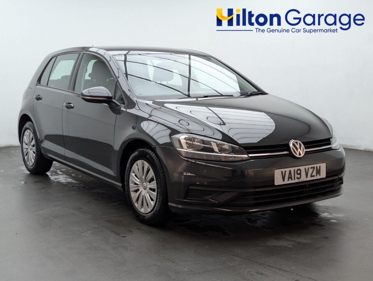 Used Volkswagen Golf 2019 for sale - 76742869: Photo 1