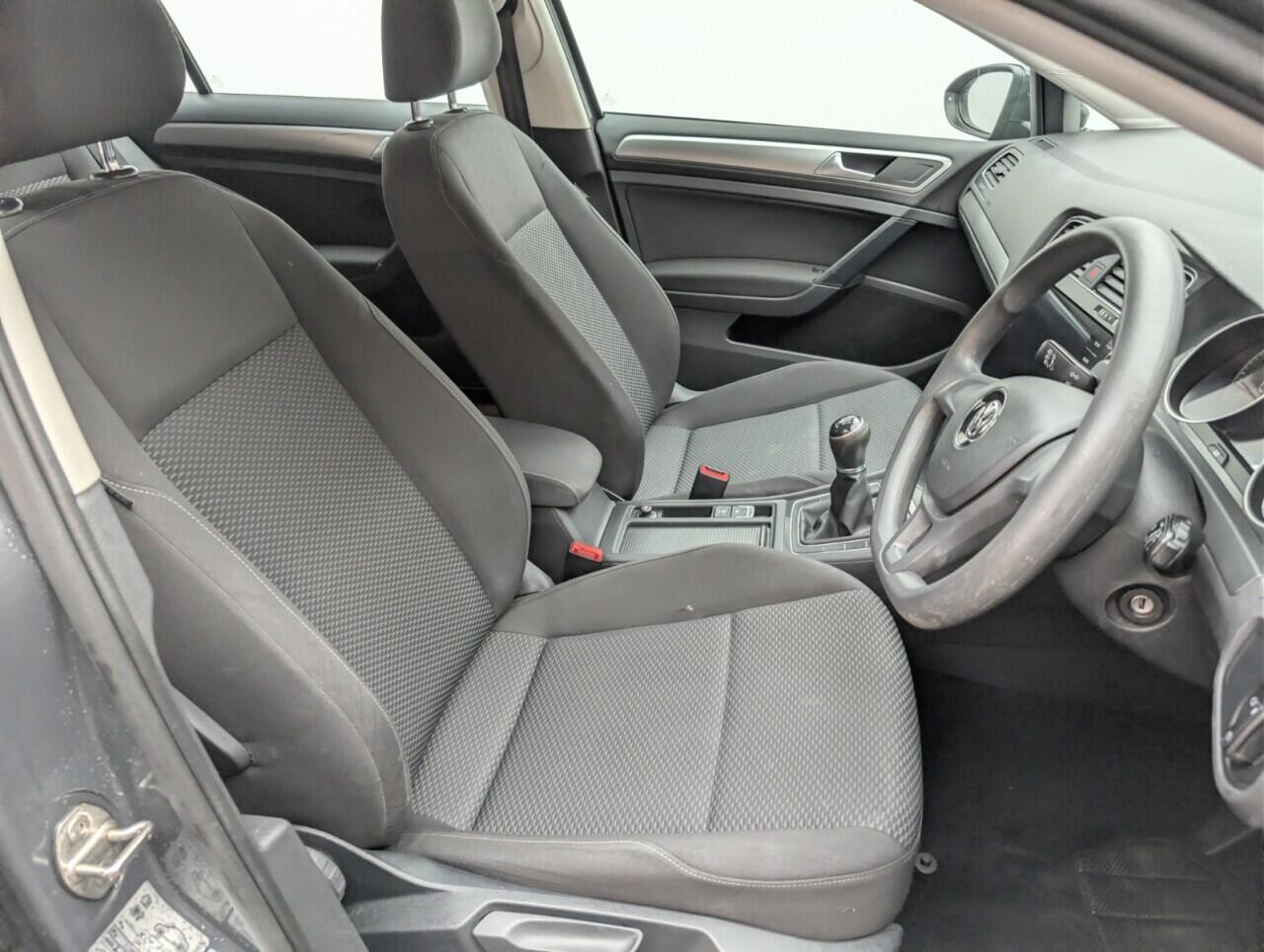 Used Volkswagen Golf 2019 for sale - 76742869: Photo 12