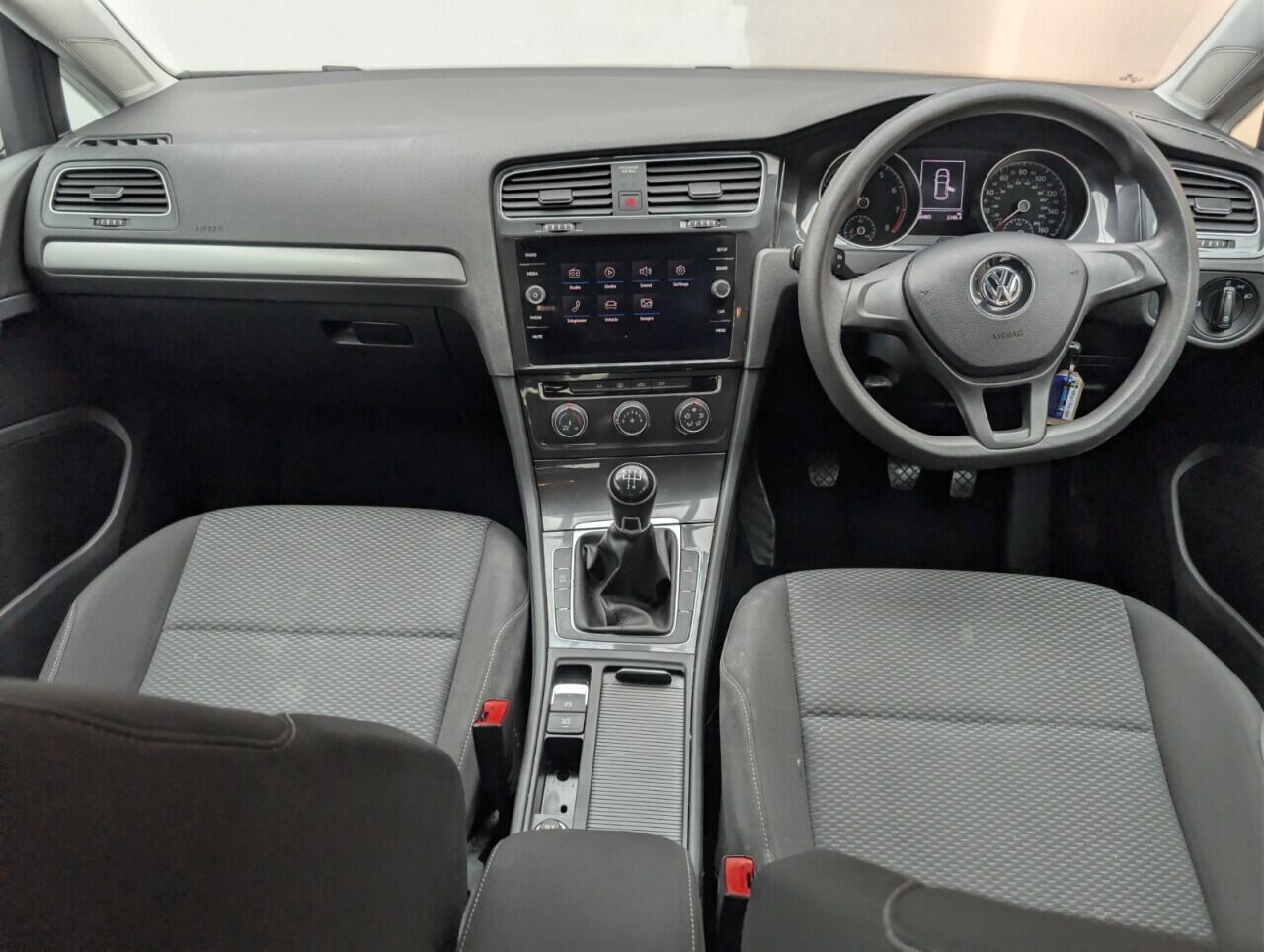 Used Volkswagen Golf 2019 for sale - 76742869: Photo 20
