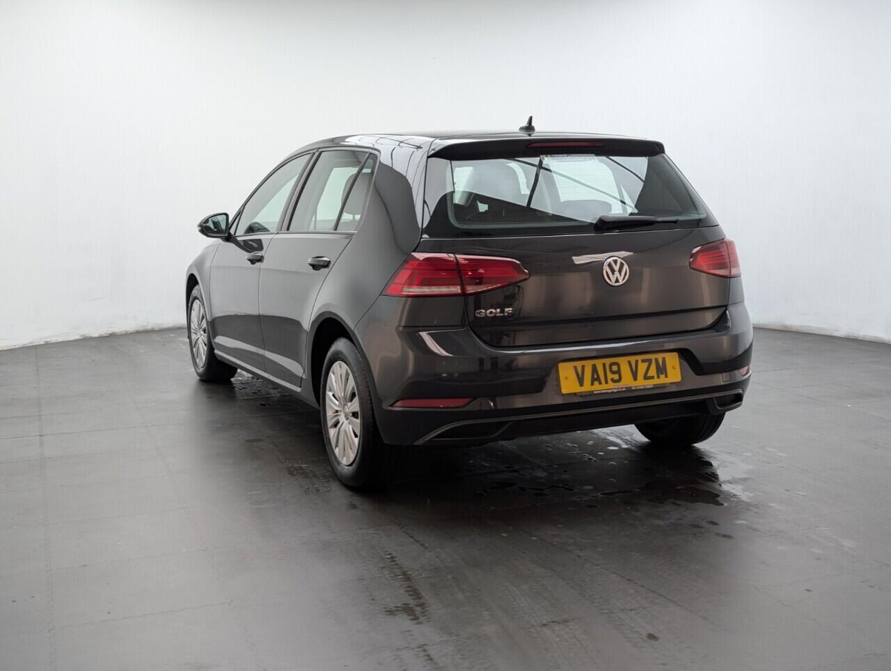 Used Volkswagen Golf 2019 for sale - 76742869: Photo 6