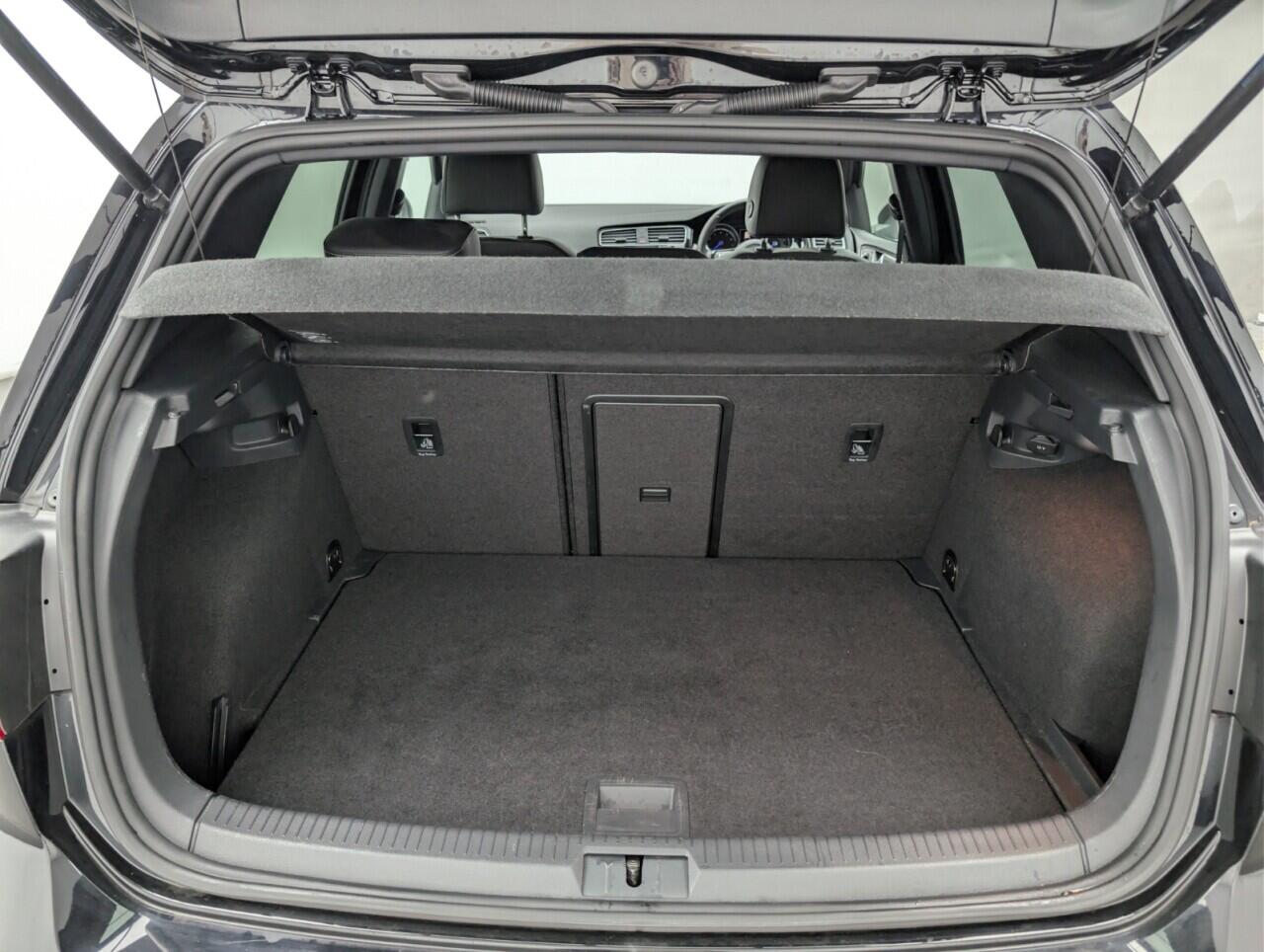 Used Volkswagen Golf for sale - 76659303: Photo 22