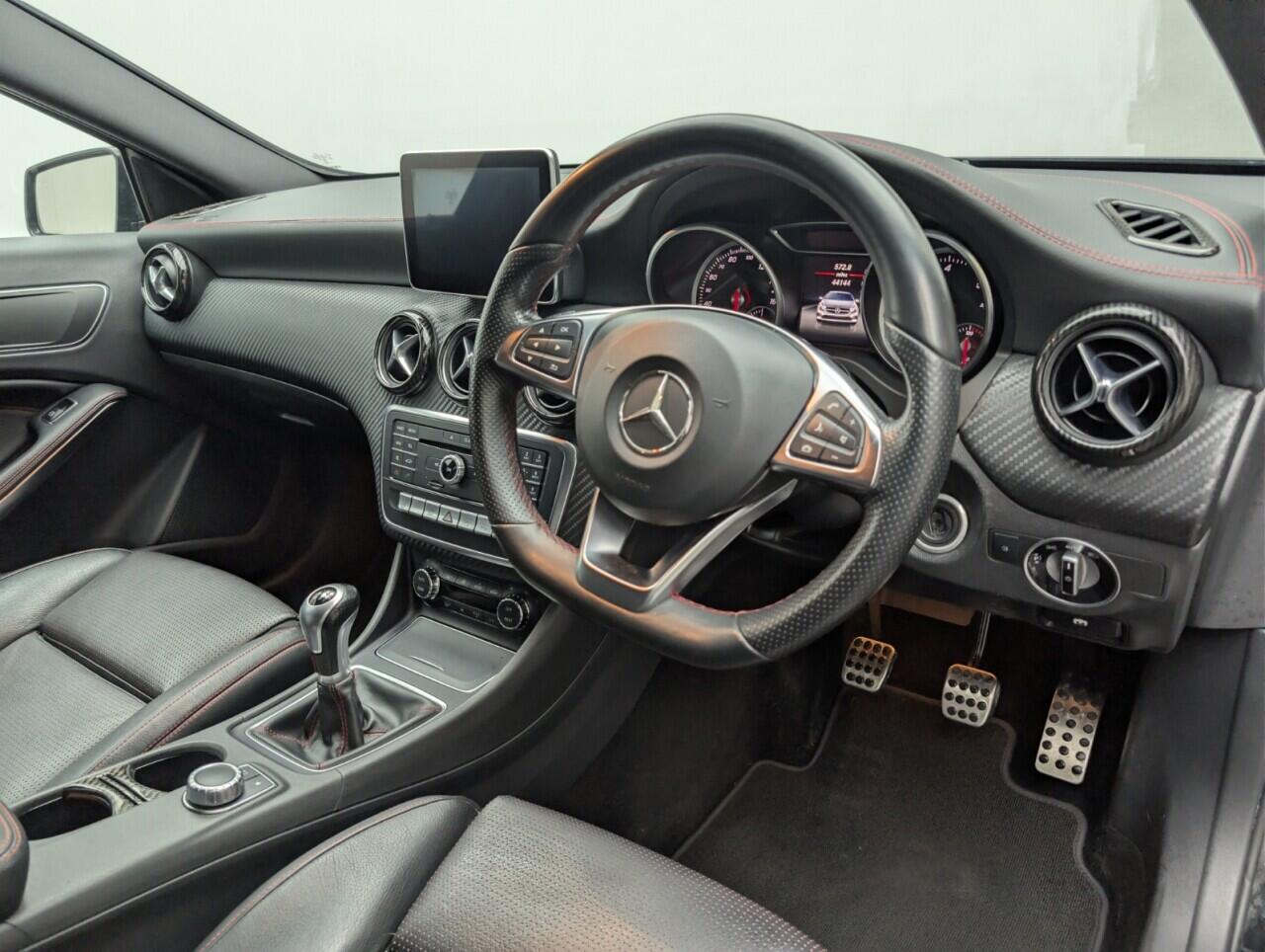 Used Mercedes-Benz A-Class 2015 for sale - 77454657: Photo 10