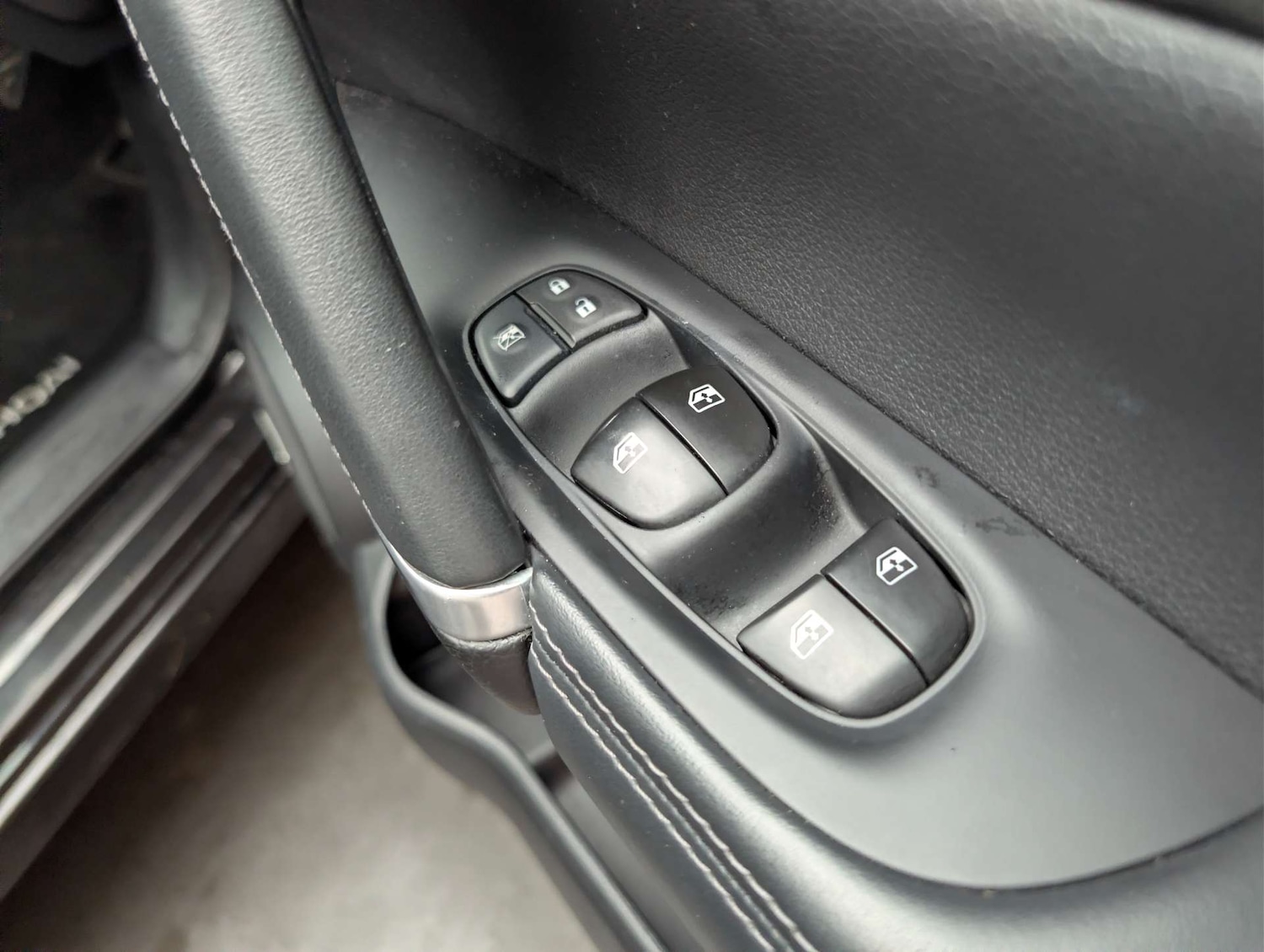 Used Nissan Qashqai 2018 for sale - 77905759: Photo 17