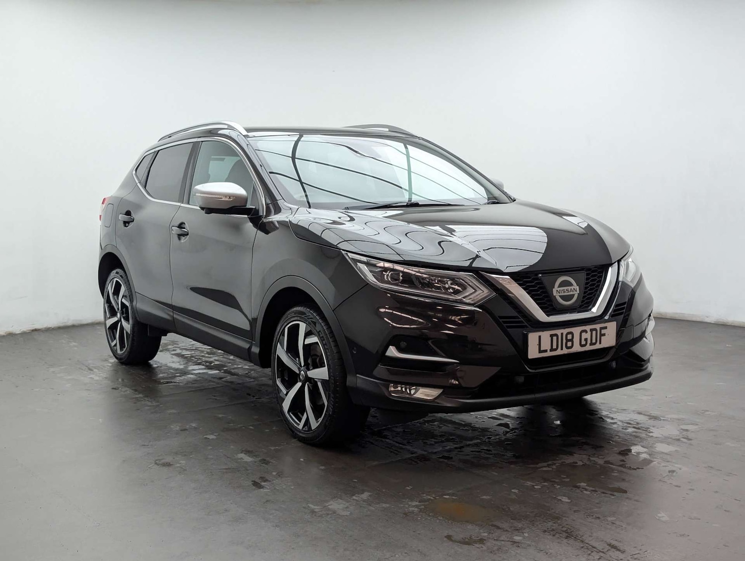 Used Nissan Qashqai 2018 for sale - 77905759: Photo 2