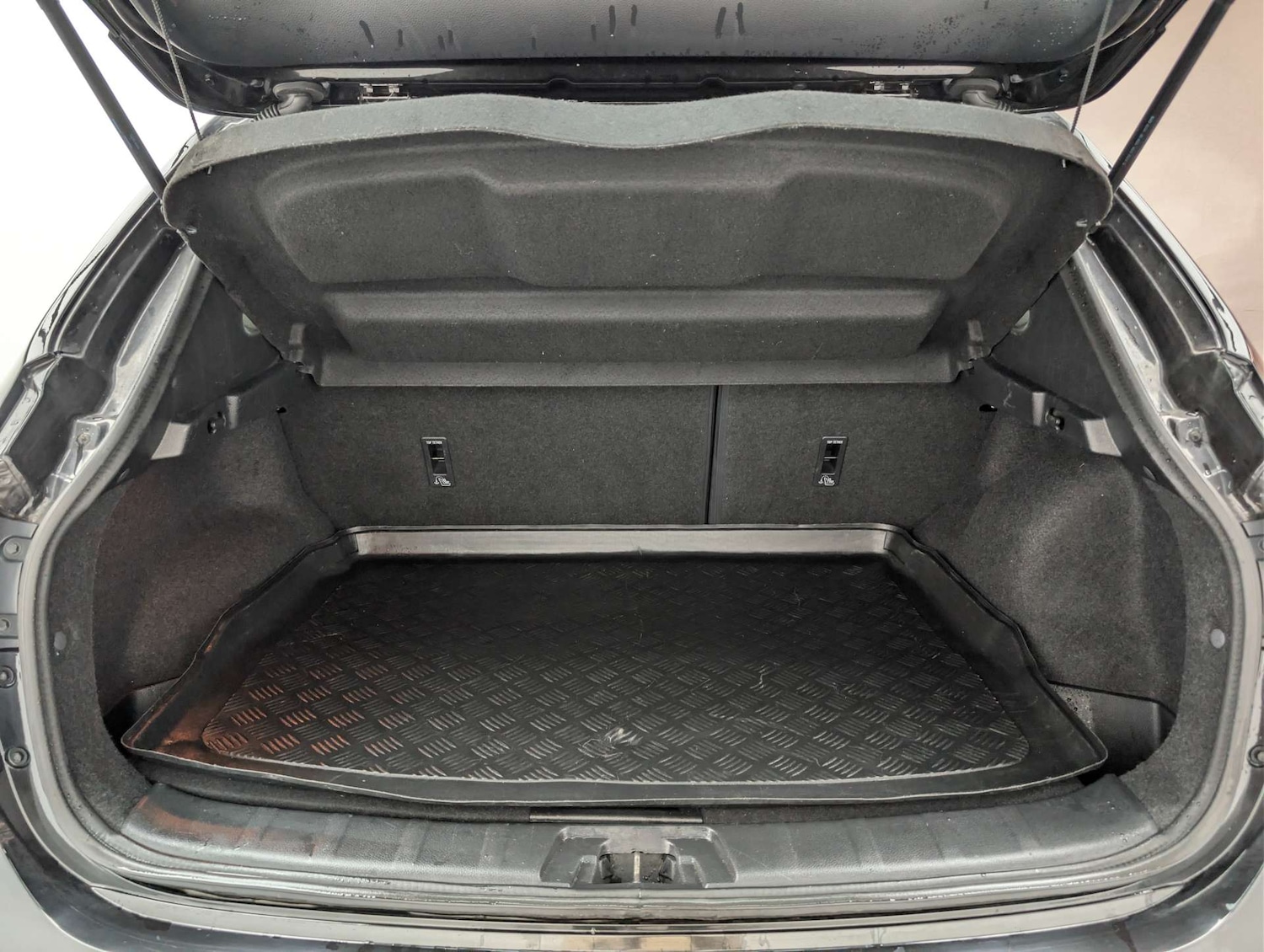 Used Nissan Qashqai 2018 for sale - 77905759: Photo 29