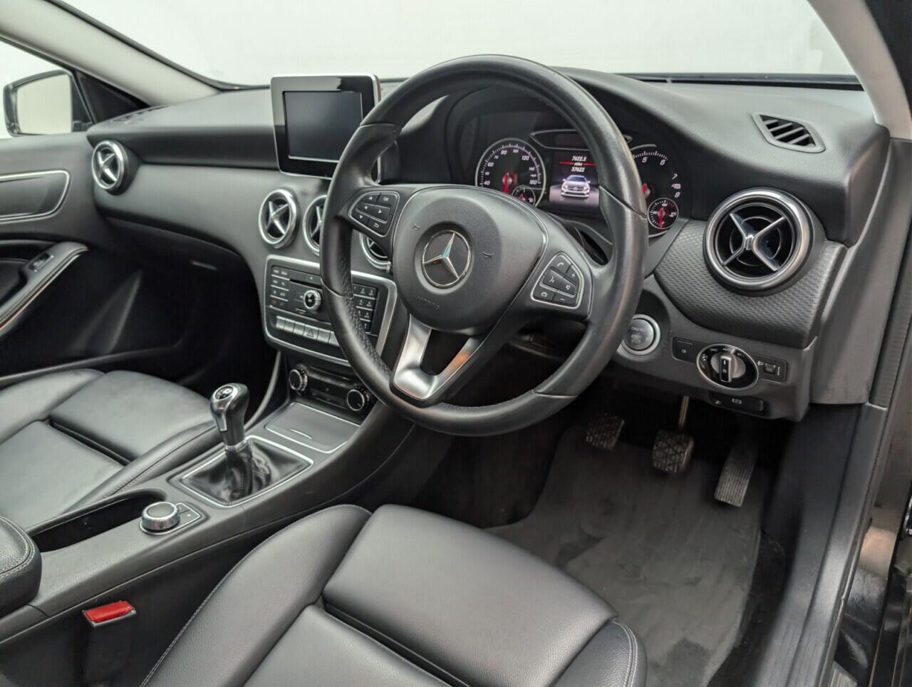 Used Mercedes-Benz A-Class 2018 for sale - 76473424: Photo 11