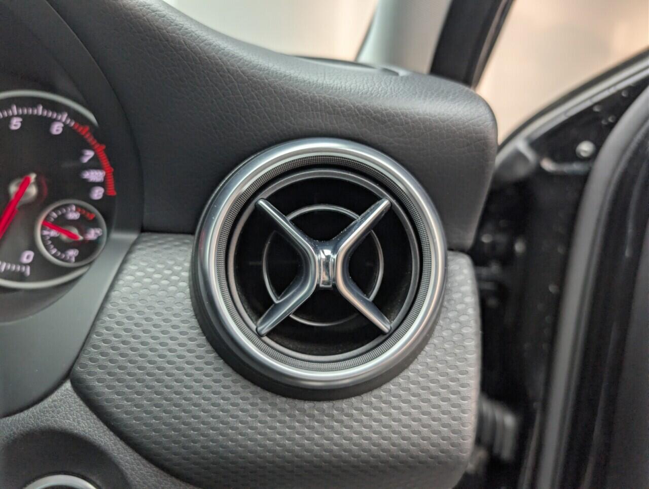 Used Mercedes-Benz A-Class 2018 for sale - 76473424: Photo 21