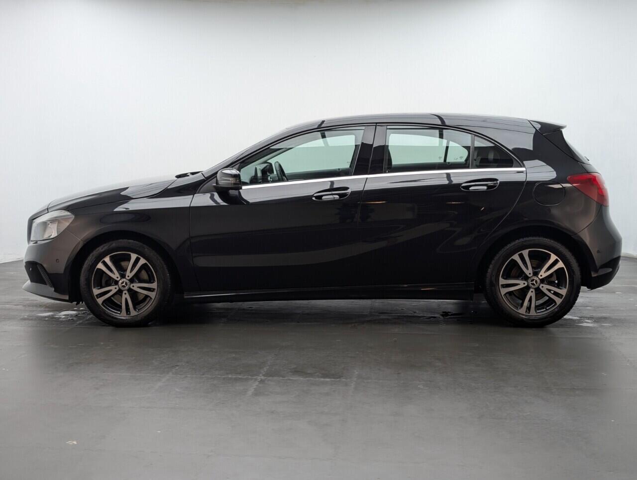 Used Mercedes-Benz A-Class 2018 for sale - 76473424: Photo 5