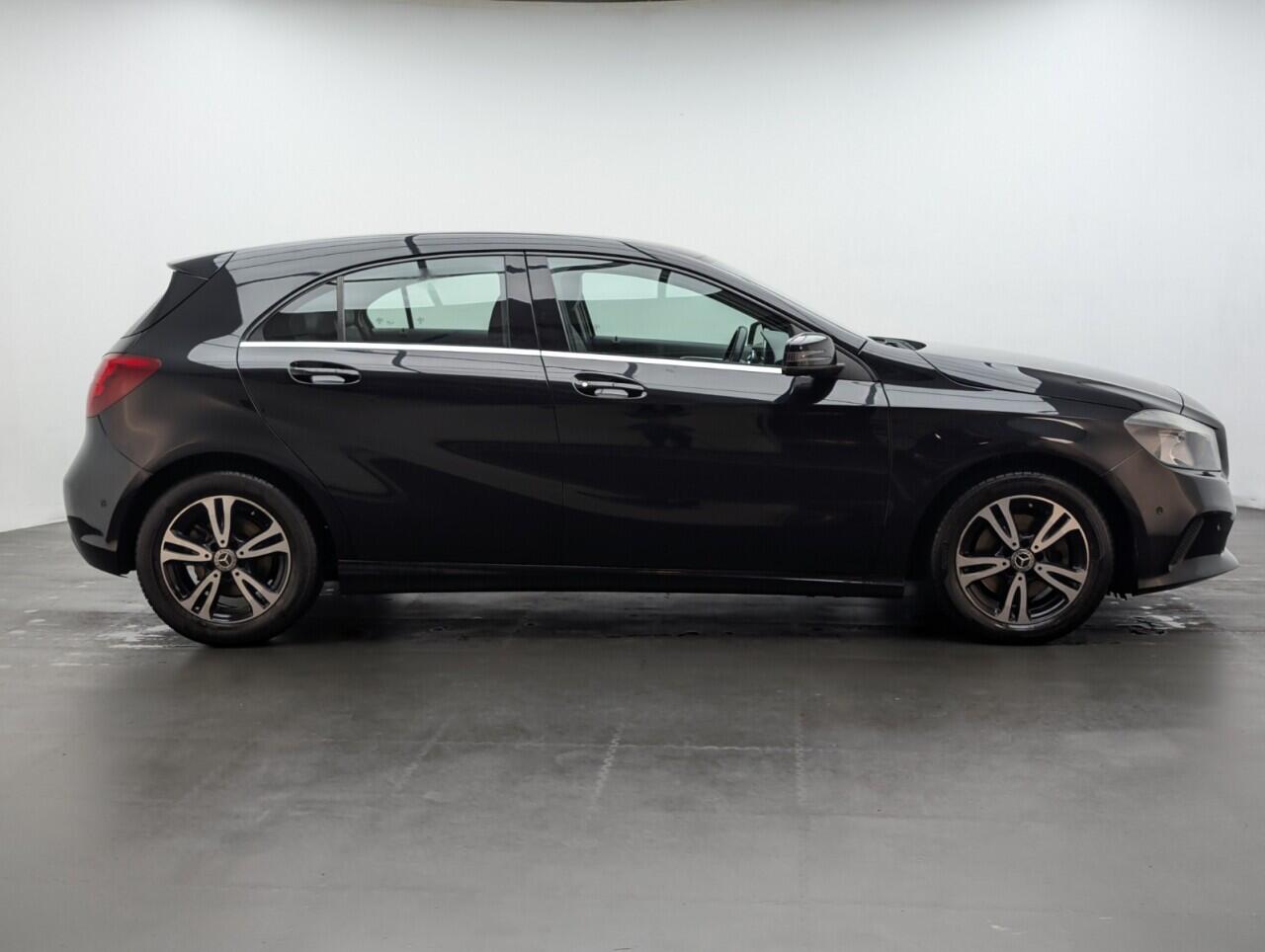 Used Mercedes-Benz A-Class 2018 for sale - 76473424: Photo 9