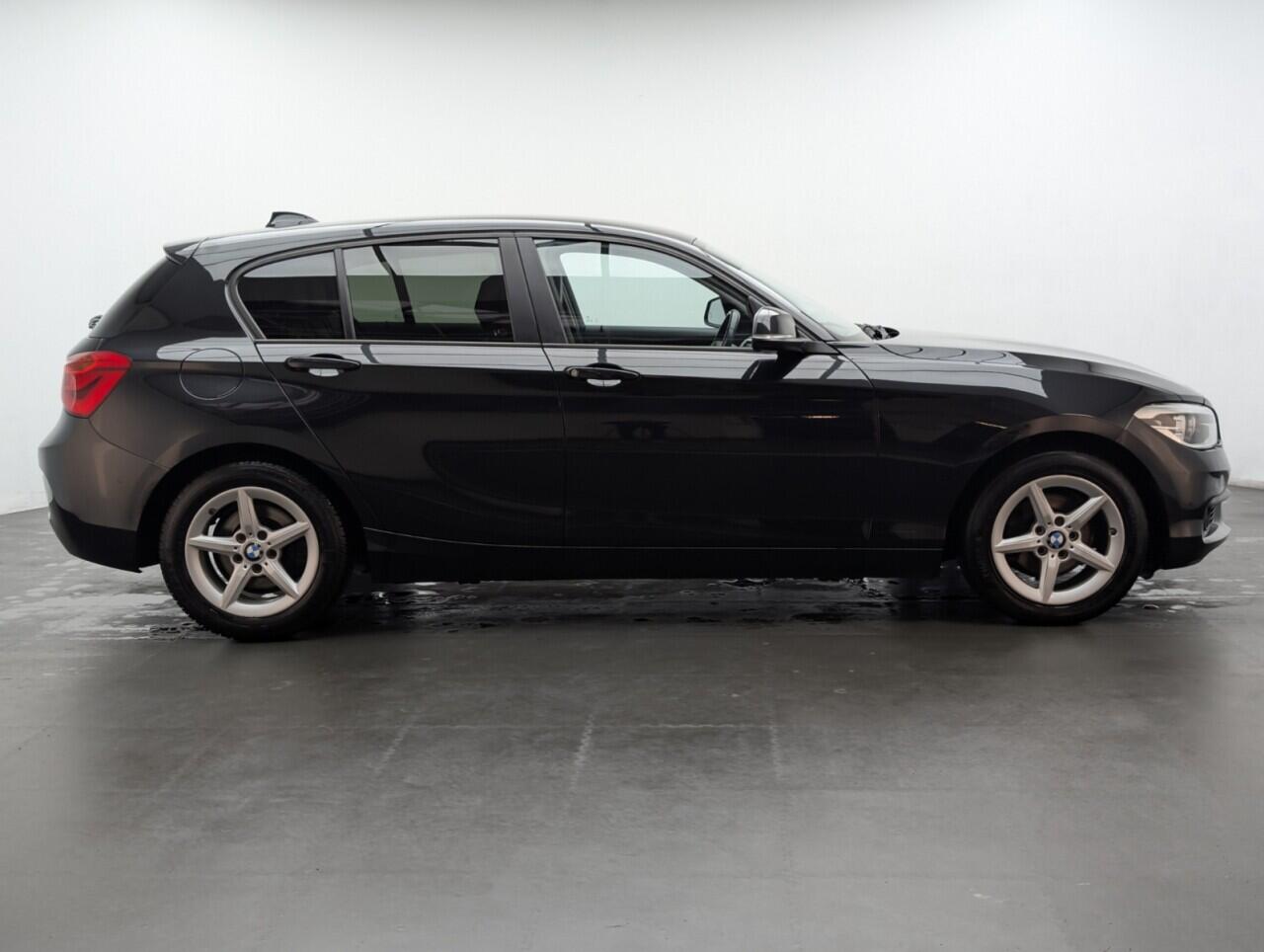 Used BMW 1 Series 2018 for sale - 77144175: Photo 9