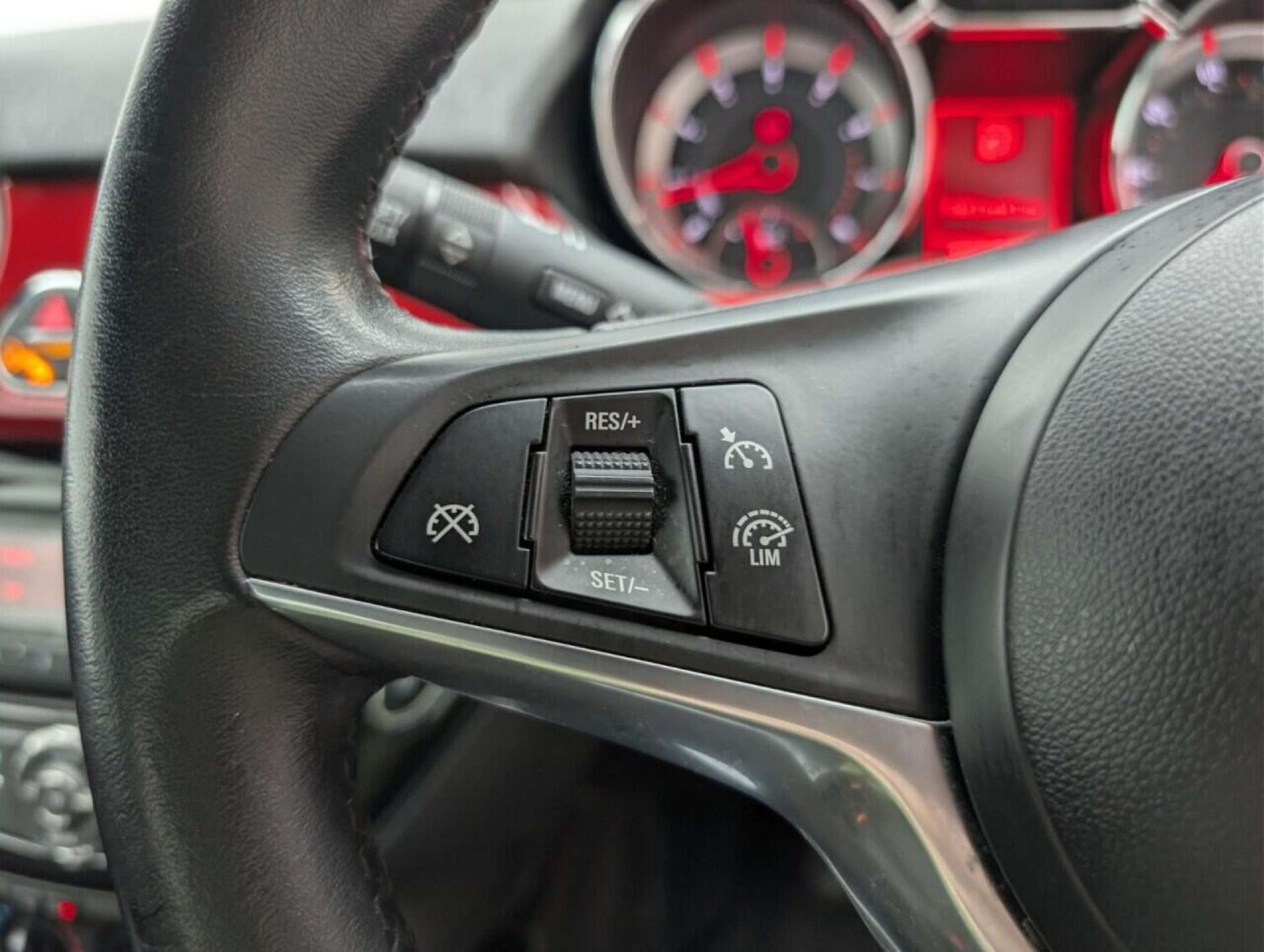 Used Vauxhall ADAM 2016 for sale - 77714611: Photo 28