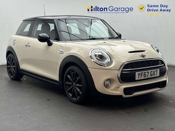 Used MINI Hatch 2017 for sale - 79384456: Photo
