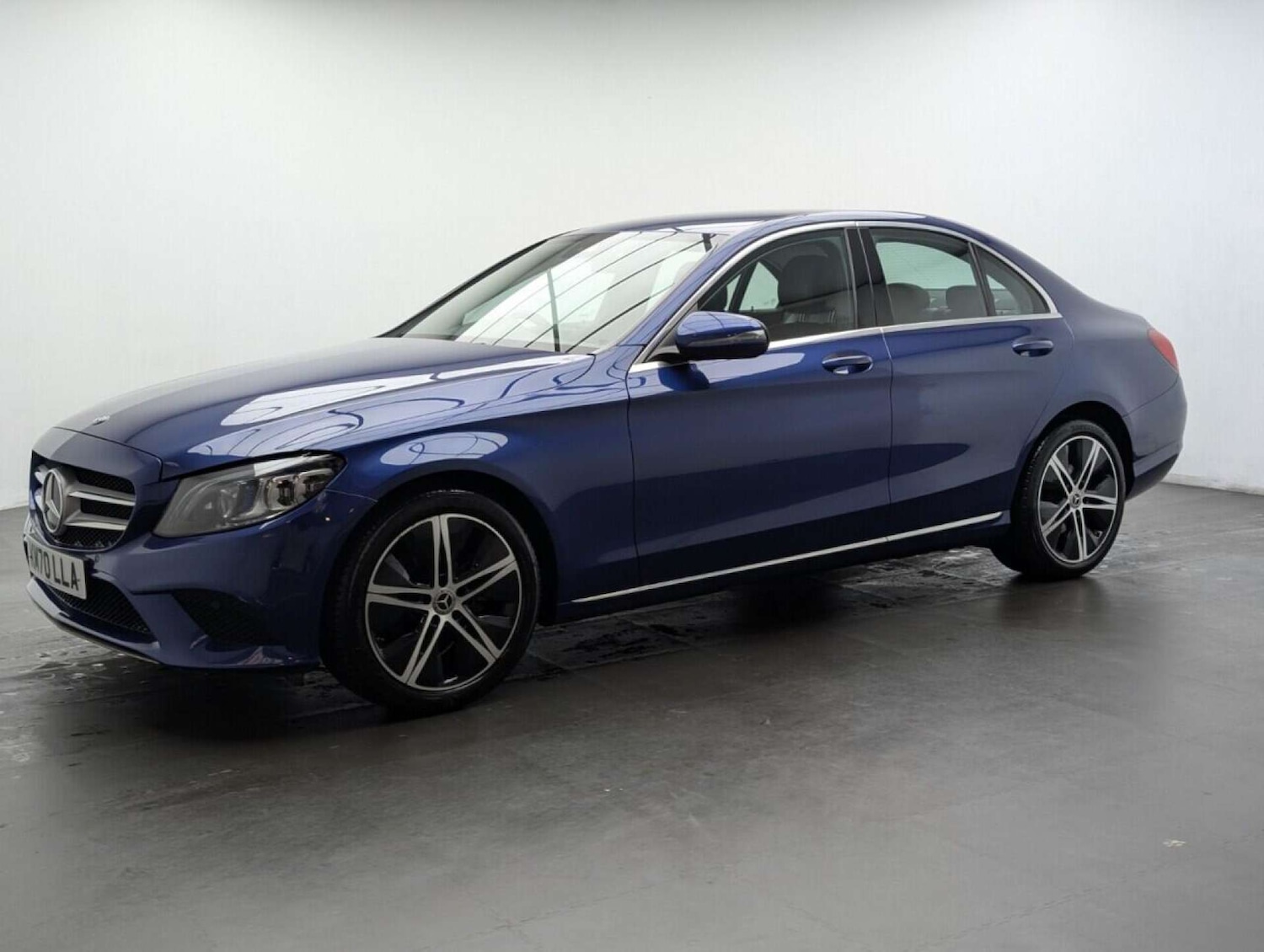 Used Mercedes-Benz C Class 2020 for sale - 77714431: Photo 4