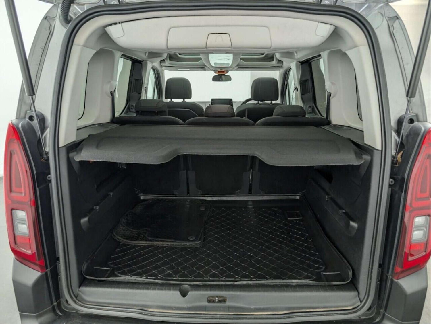 Used Citroen Berlingo 2018 for sale - 77713816: Photo 24