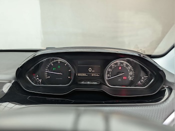 Used Peugeot 2008 2019 for sale - 78266685: Photo