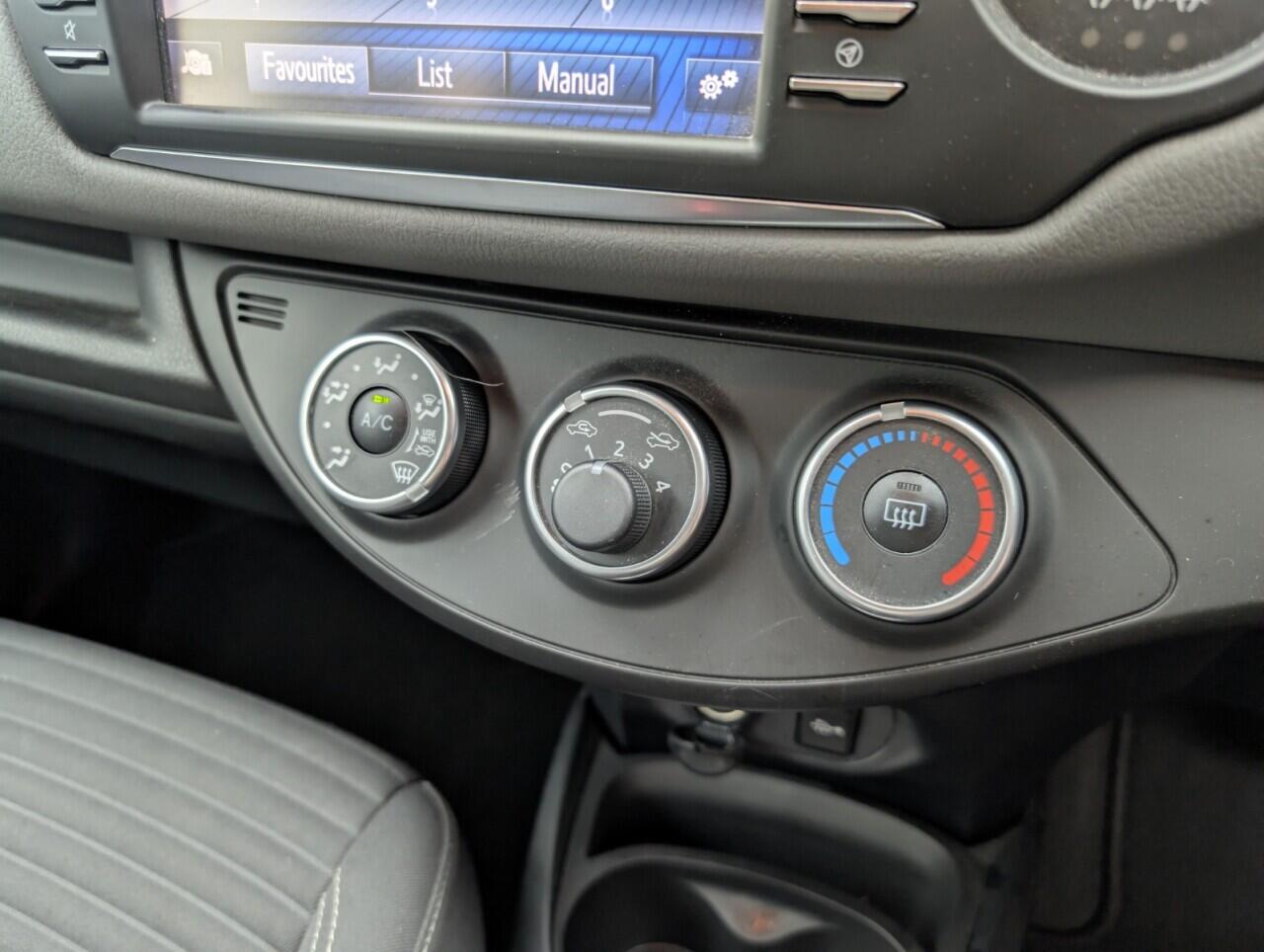 Used Toyota Yaris 2018 for sale - 76425604: Photo 14