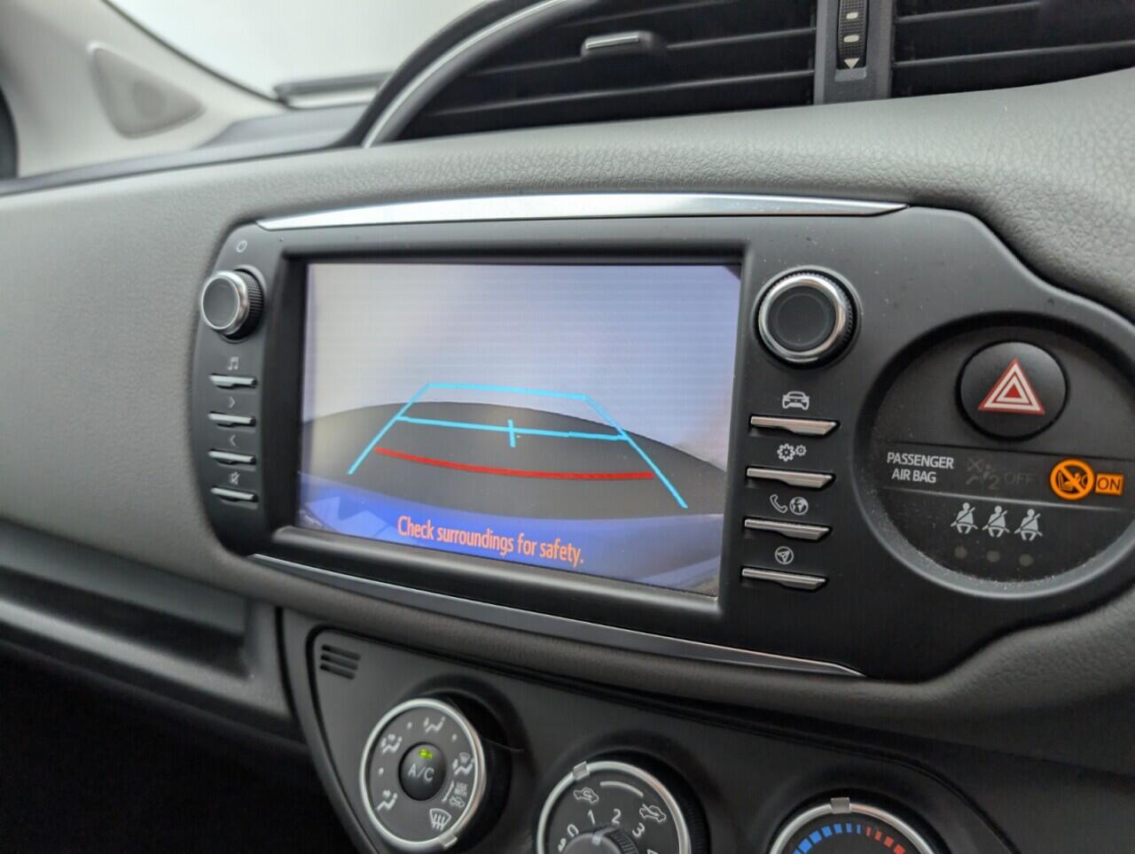 Used Toyota Yaris 2018 for sale - 76425604: Photo 15