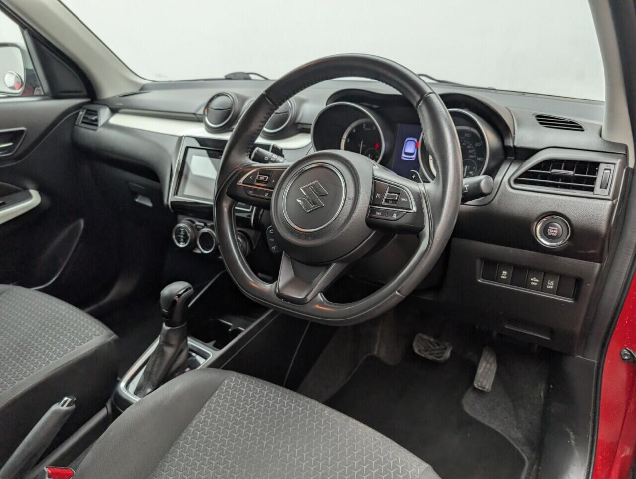 Used Suzuki Swift 2018 for sale - 76425147: Photo 10