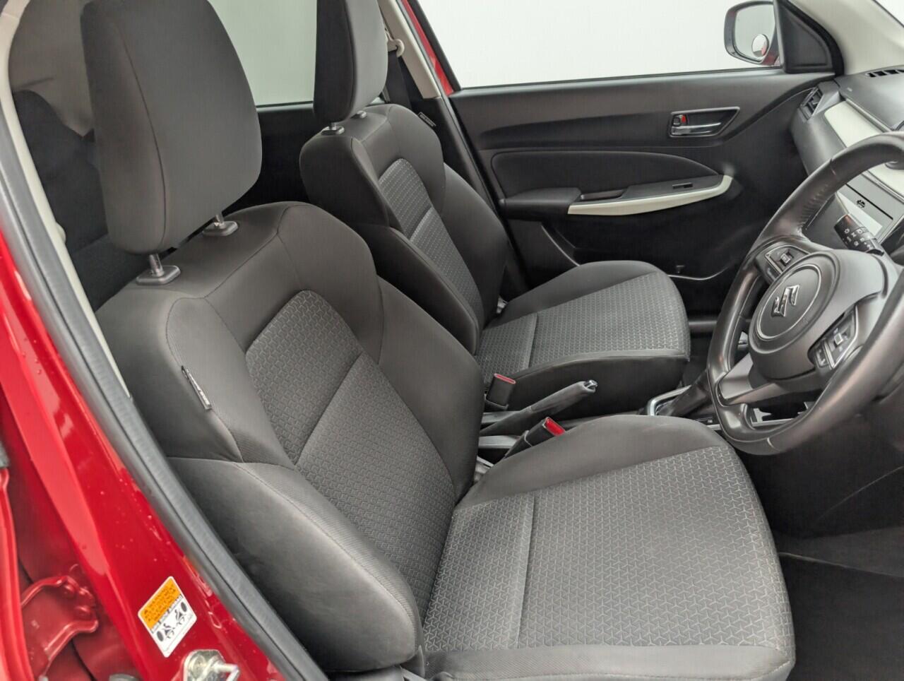 Used Suzuki Swift 2018 for sale - 76425147: Photo 11