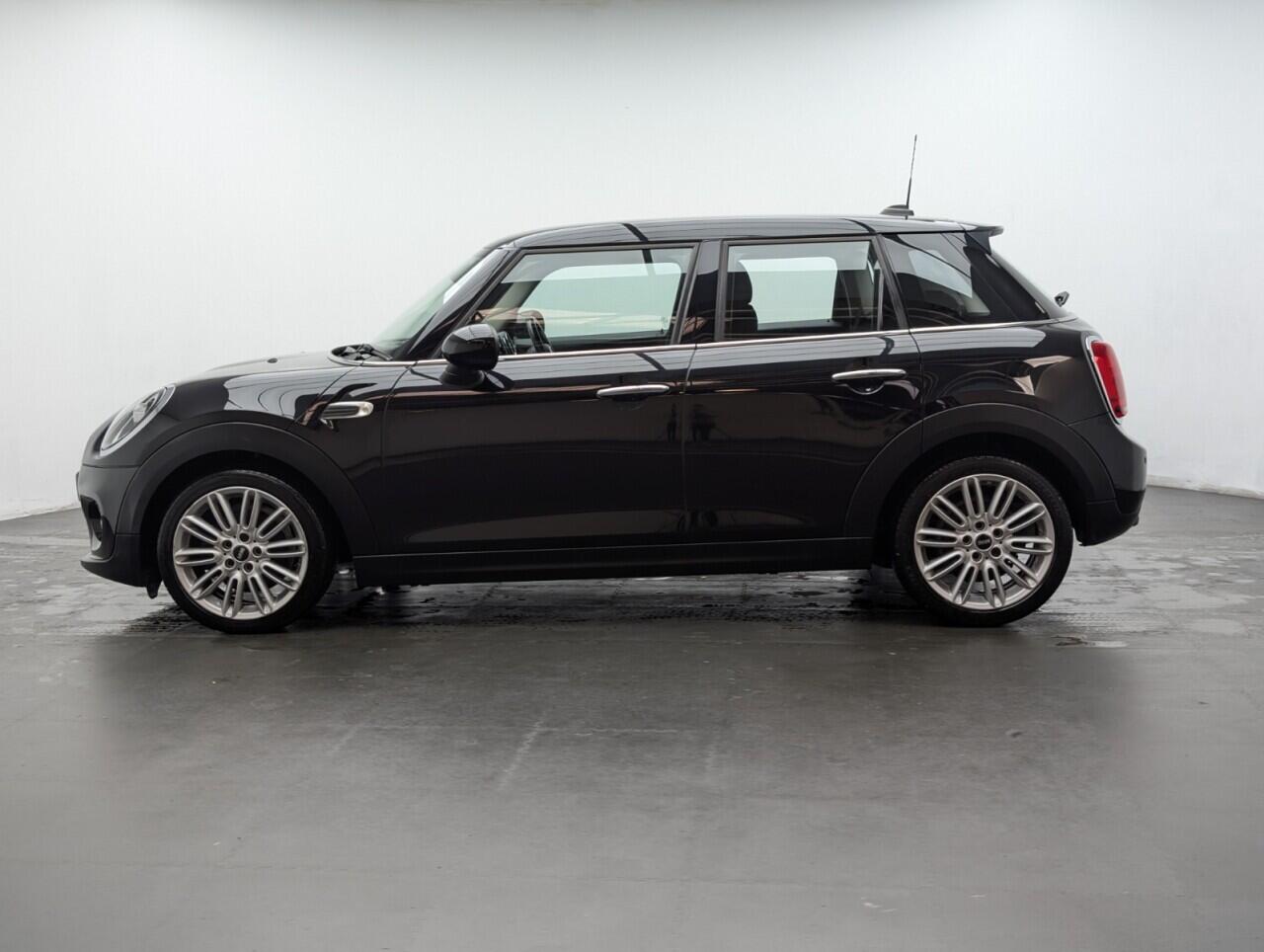 Used MINI Hatch 2018 for sale - 76886522: Photo 16