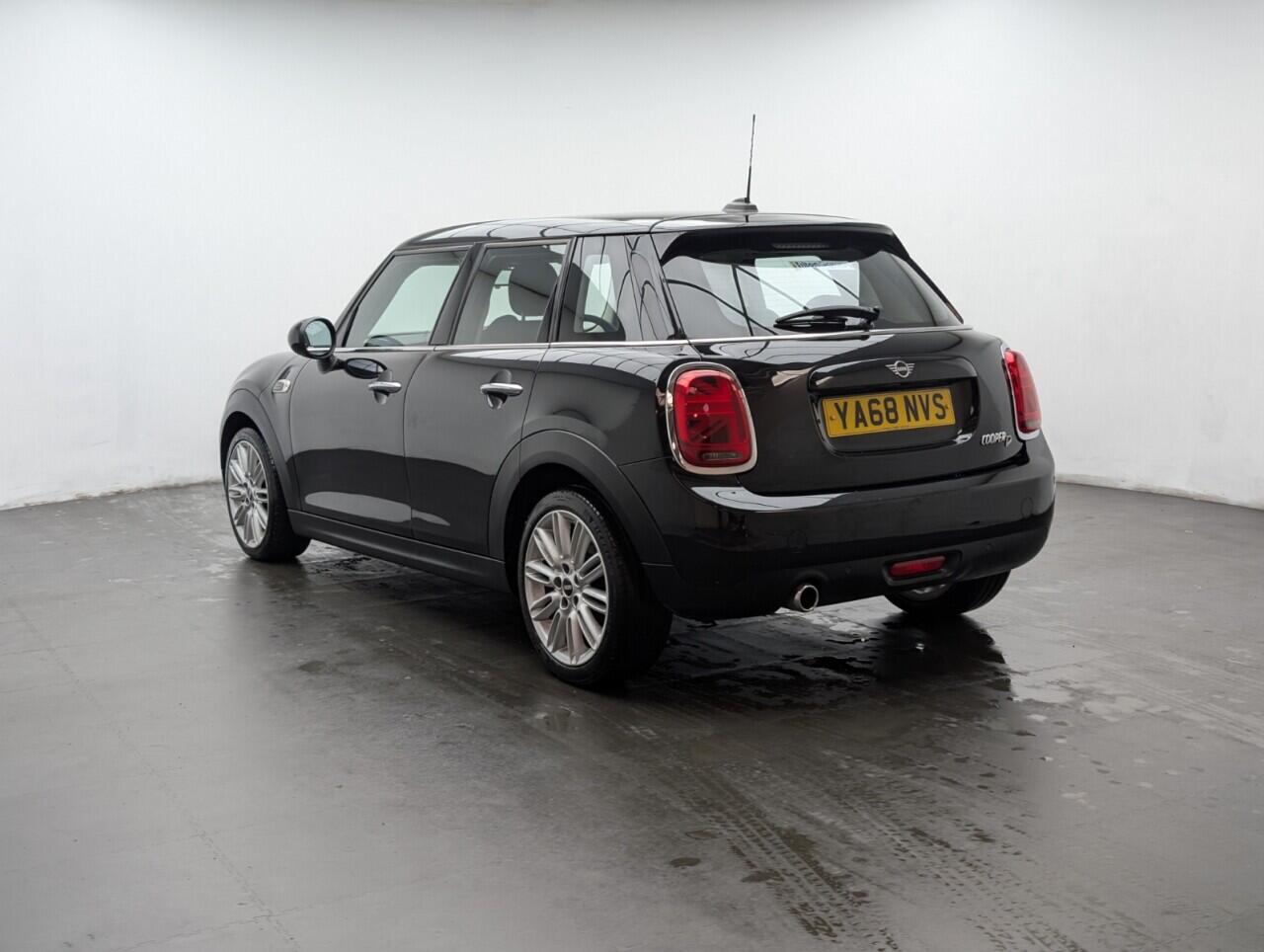 Used MINI Hatch 2018 for sale - 76886522: Photo 17