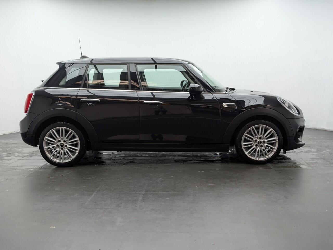 Used MINI Hatch 2018 for sale - 76886522: Photo 20
