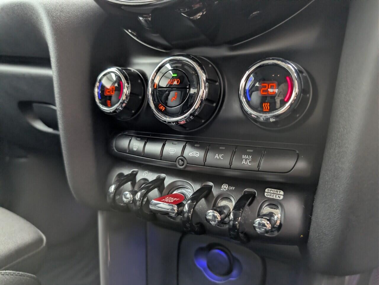 Used MINI Hatch 2018 for sale - 76886522: Photo 25