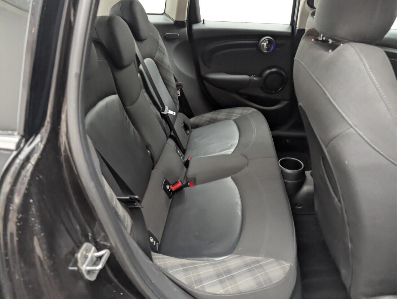 Used MINI Hatch 2018 for sale - 76886522: Photo 34