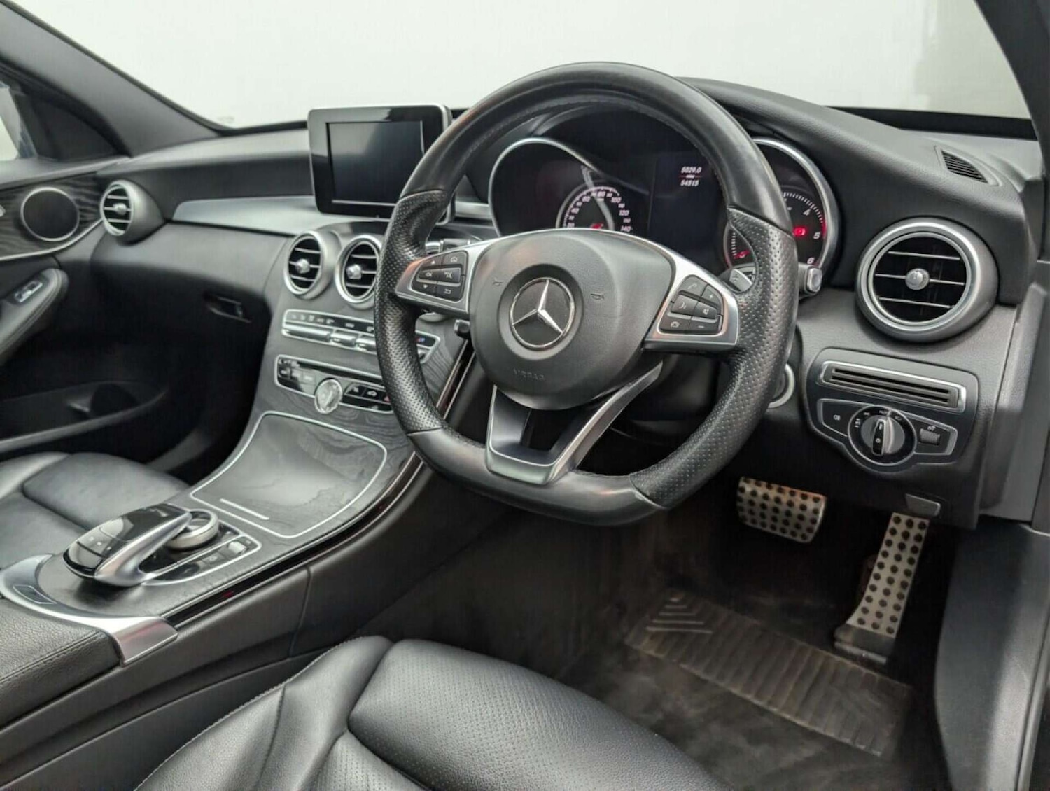 Used Mercedes-Benz C Class 2016 for sale - 77714919: Photo 11