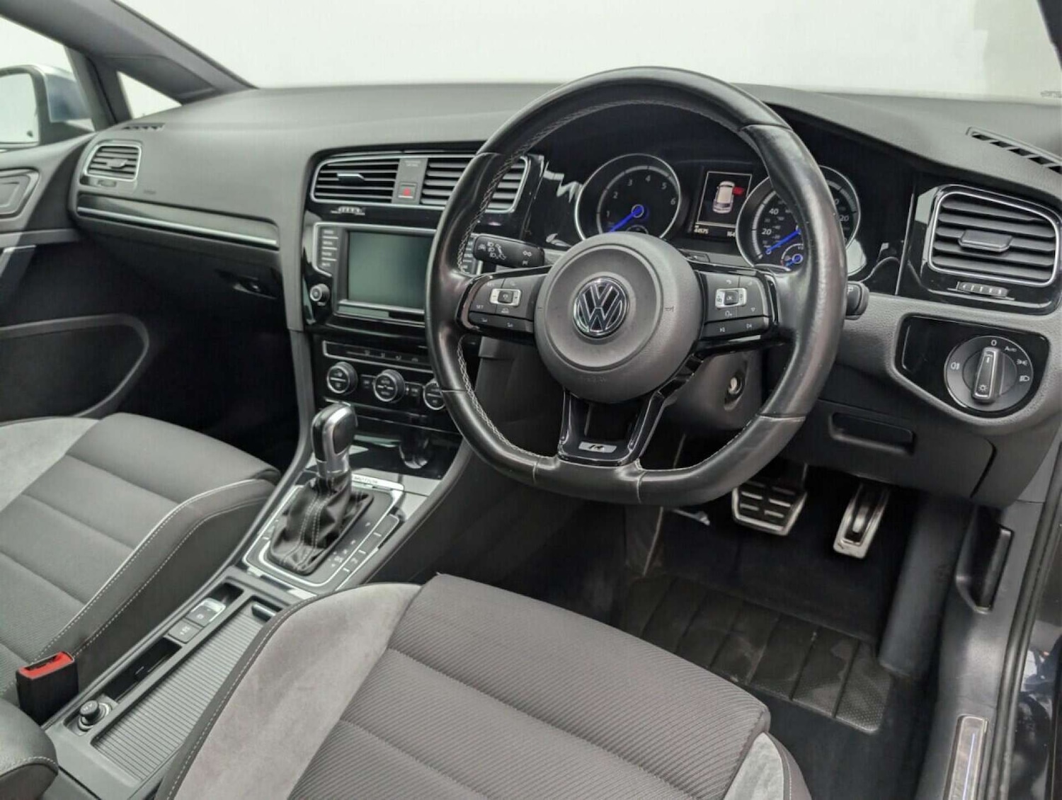 Used Volkswagen Golf 2015 for sale - 77714948: Photo 11