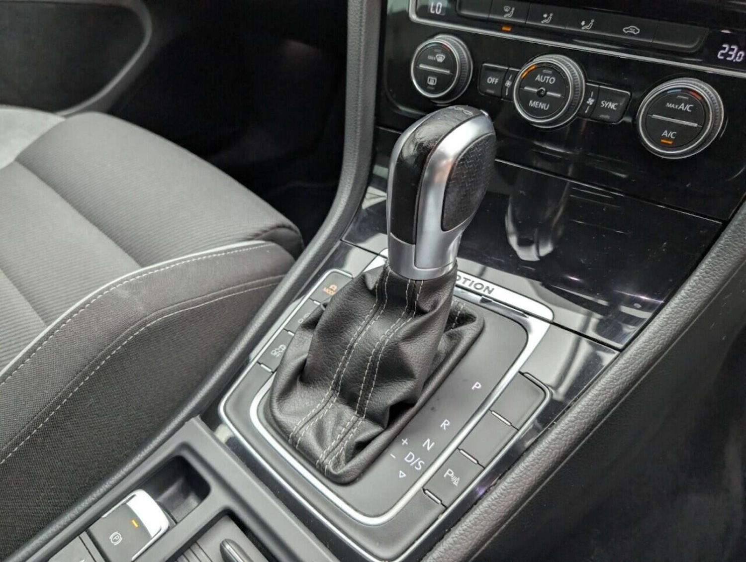 Used Volkswagen Golf 2015 for sale - 77714948: Photo 16