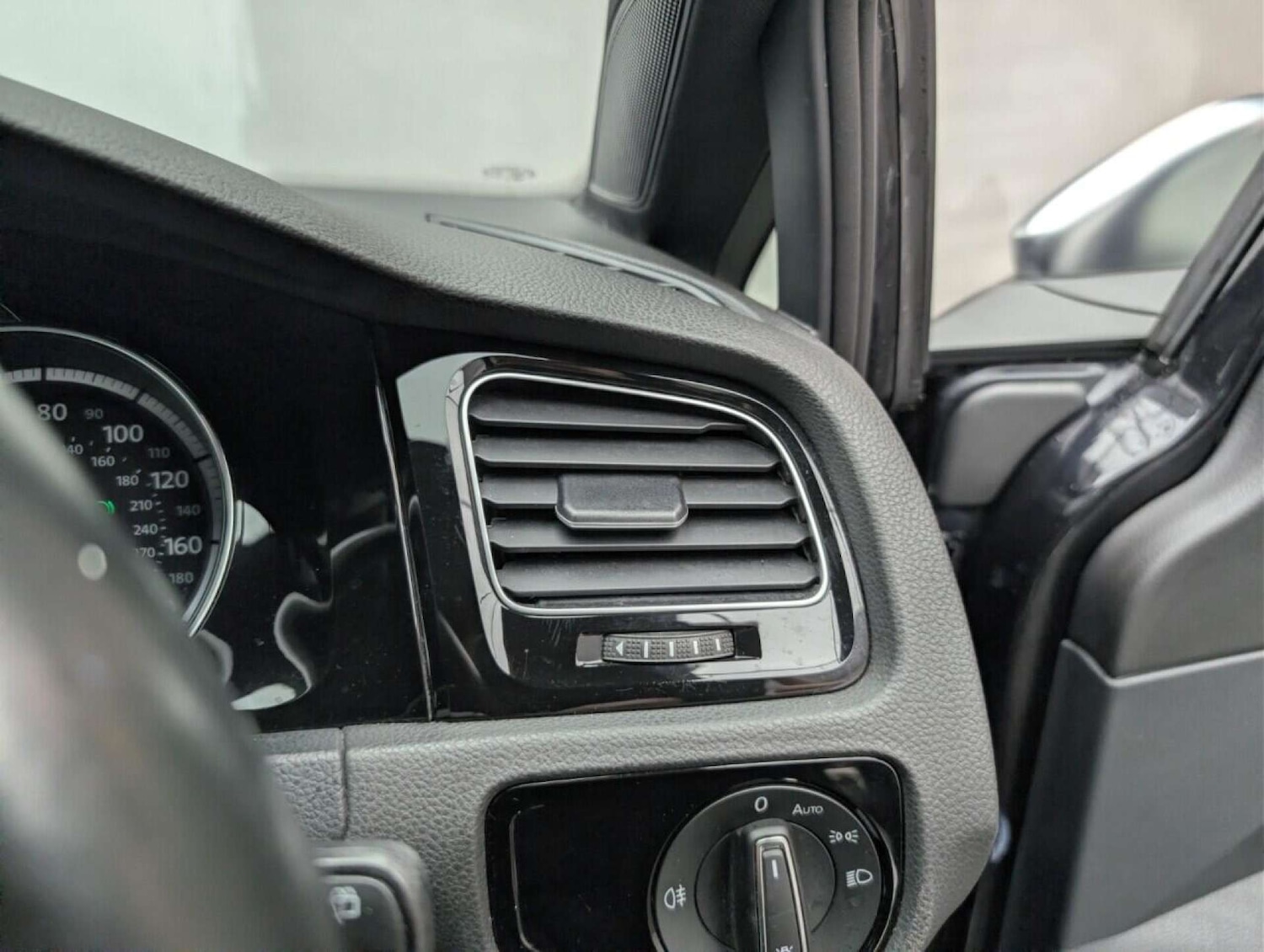 Used Volkswagen Golf 2015 for sale - 77714948: Photo 18