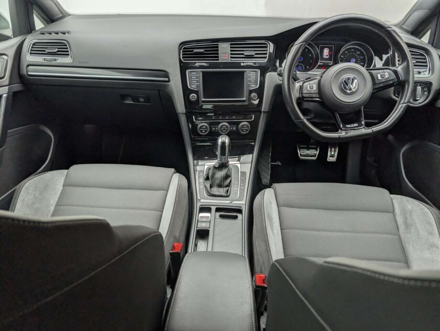 Used Volkswagen Golf 2015 for sale - 77714948: Photo 21