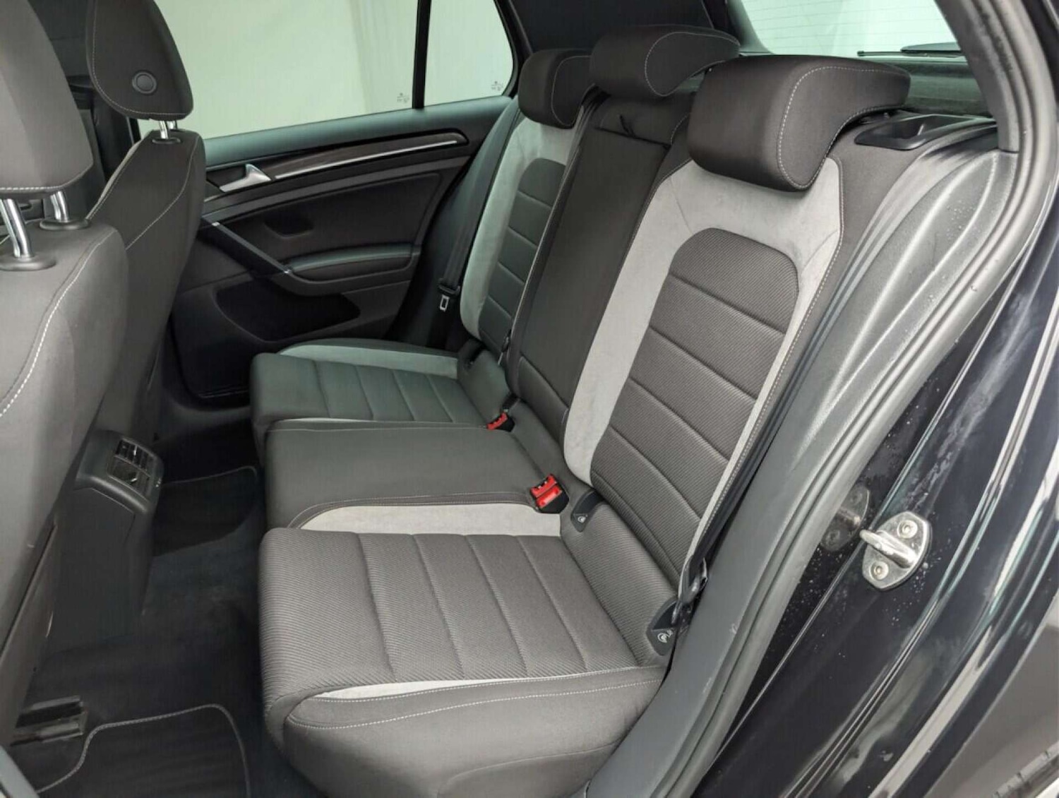 Used Volkswagen Golf 2015 for sale - 77714948: Photo 24