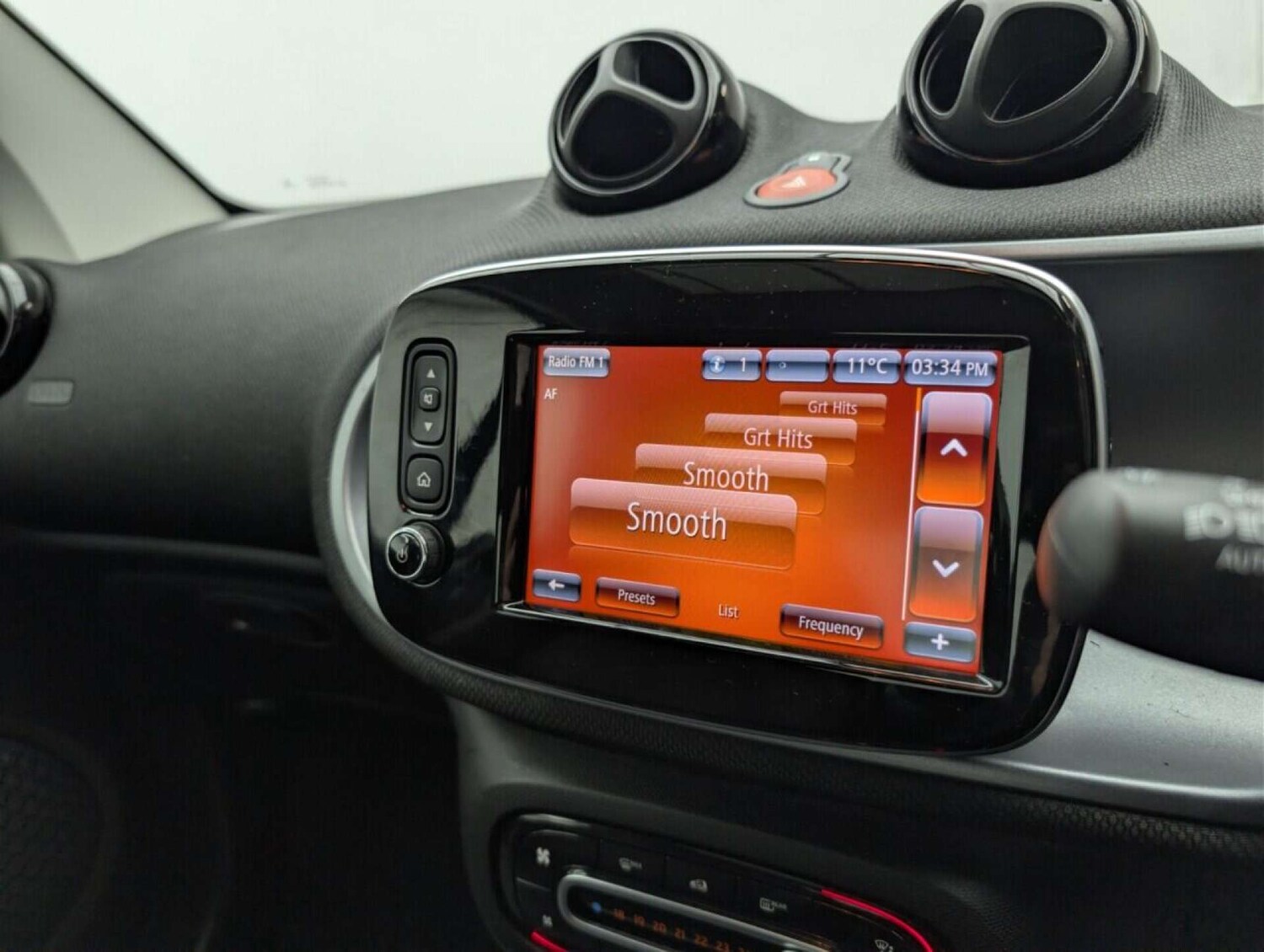 Used smart fortwo 2018 for sale - 77713763: Photo 14