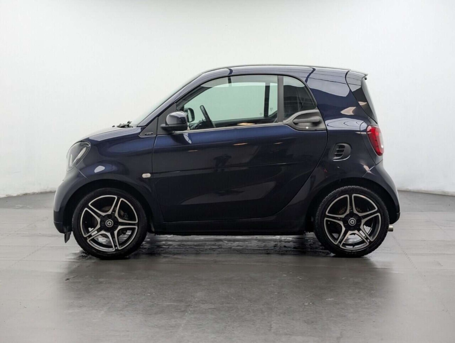 Used smart fortwo 2018 for sale - 77713763: Photo 5